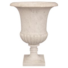 Italian 19th century white Carrara marble Medici vase