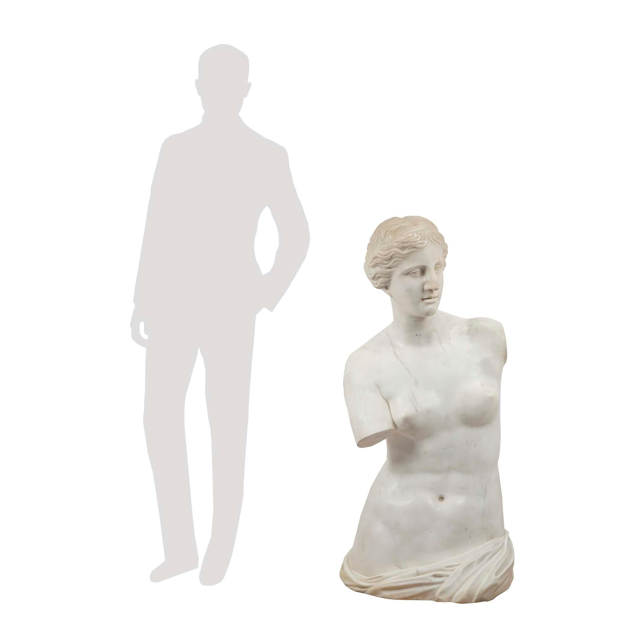 Italian 19th Century White Carrara Marble of Venus De Milo For Sale