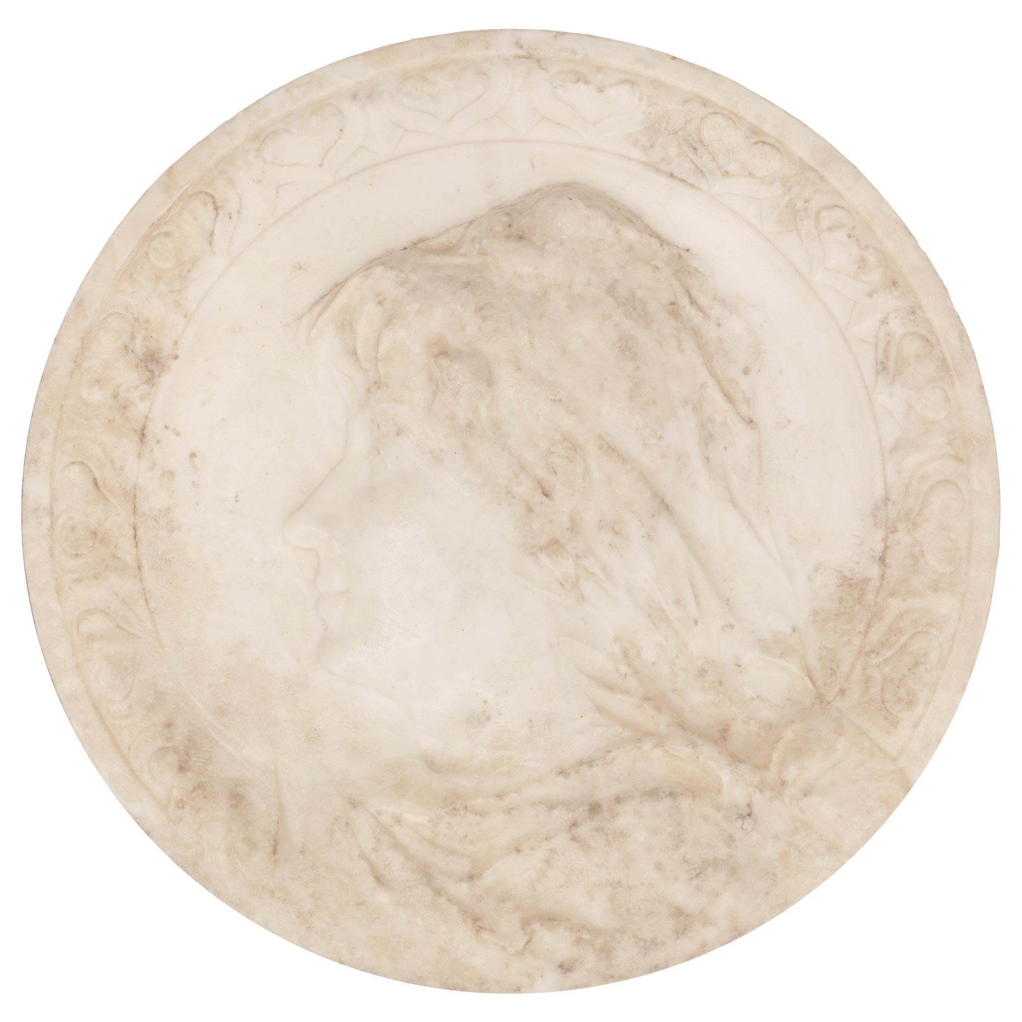 Italian 19th Century White Carrara Marble Relief Plaque For Sale 3