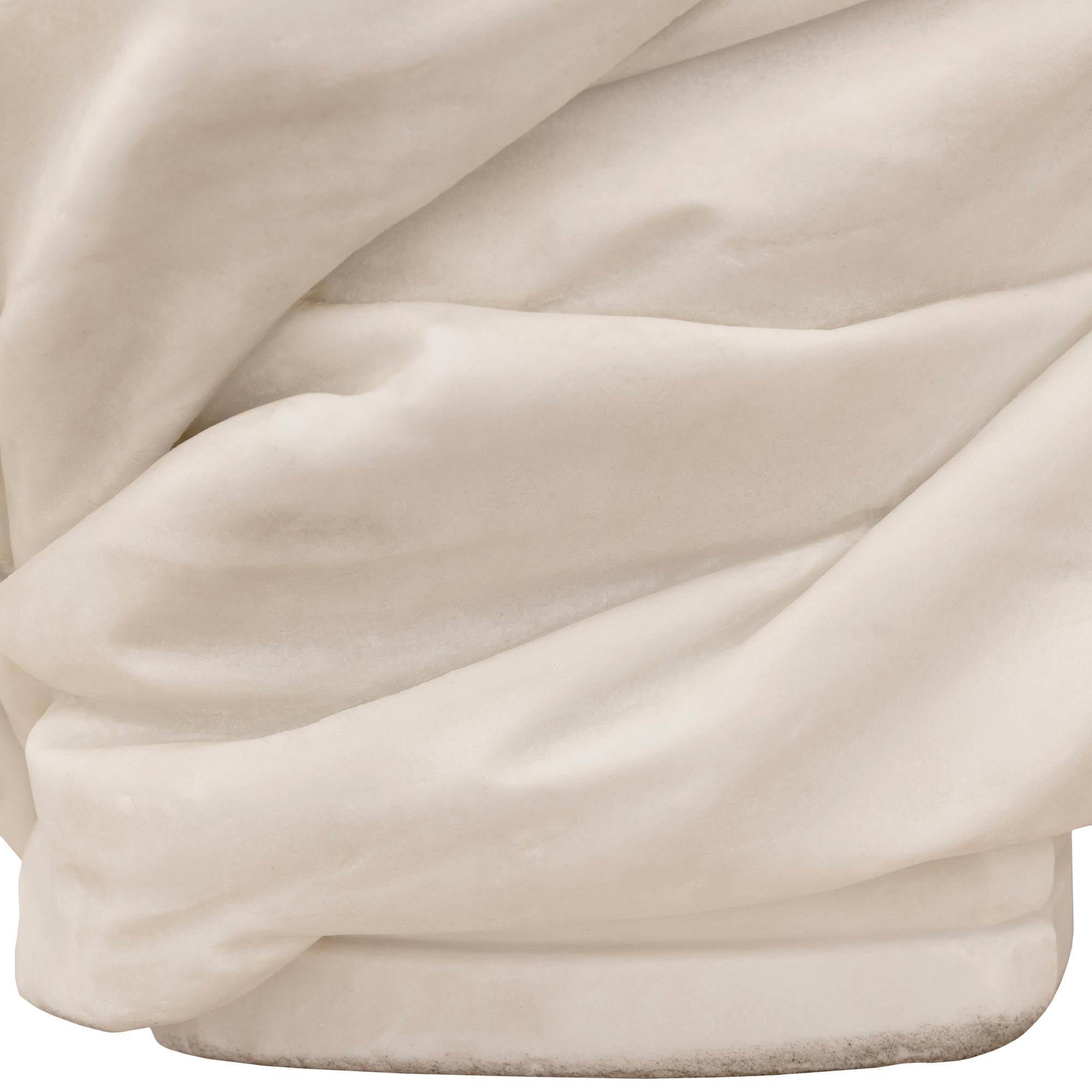 Italian 19th Century White Carrara Marble Sculpture Of A Young Boy In A Shawl For Sale 4