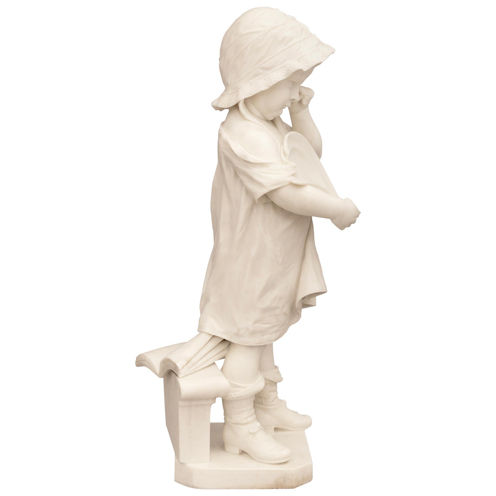 19th Century Italian 19th century White Carrara marble statue and Portoro marble pedestal For Sale