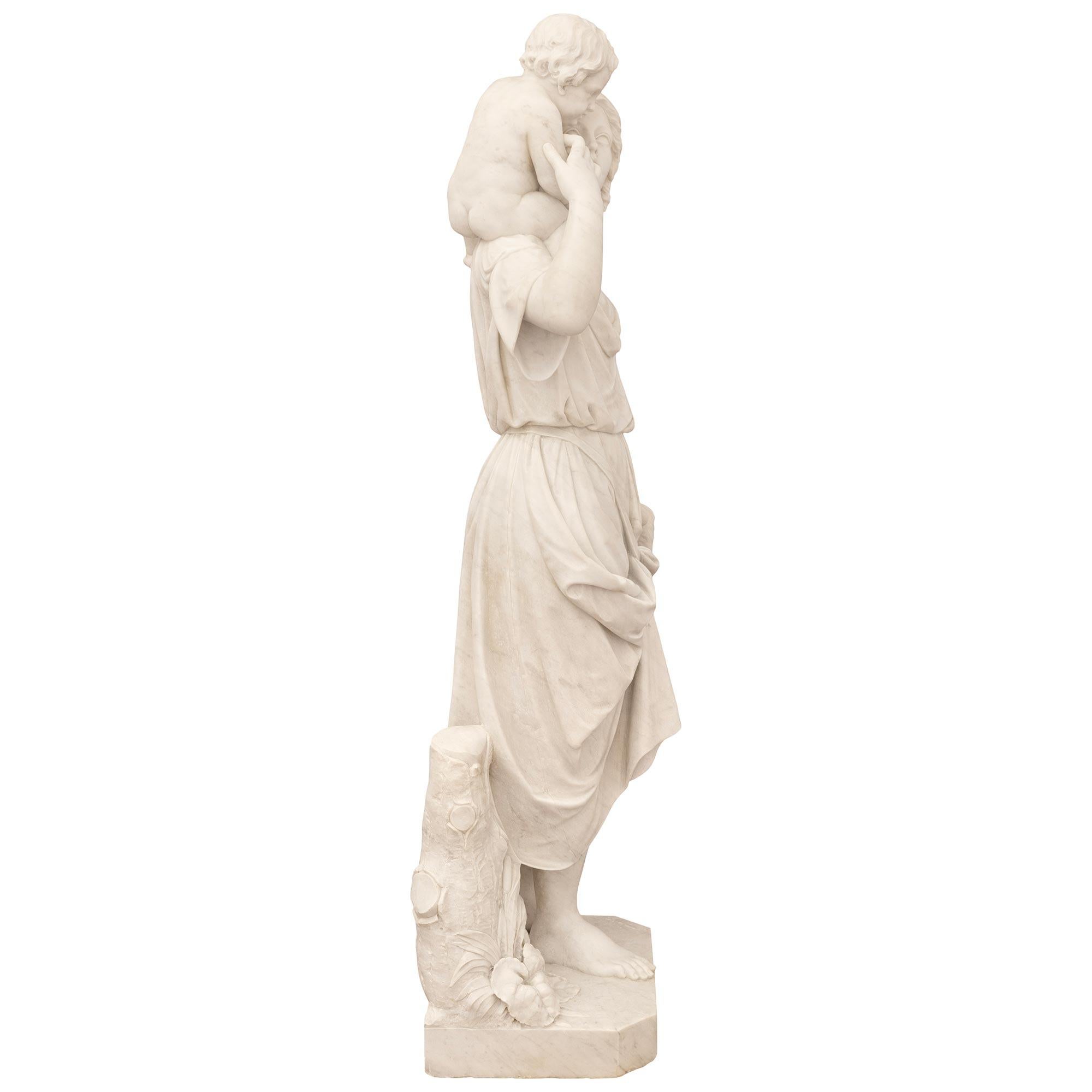 Statua italiana del XIX secolo in marmo bianco di Carrara In condizioni buone in vendita a West Palm Beach, FL