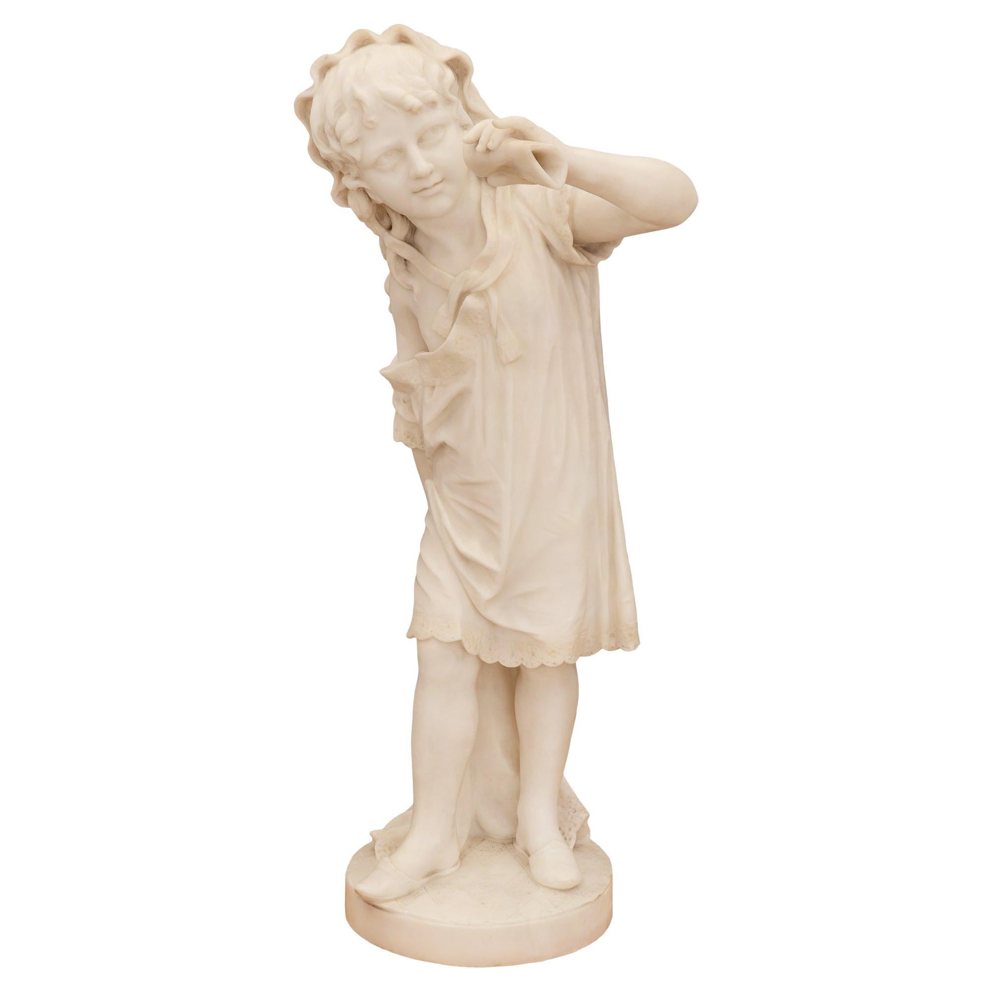 Statue italienne du 19ème siècle en marbre blanc de Carrare