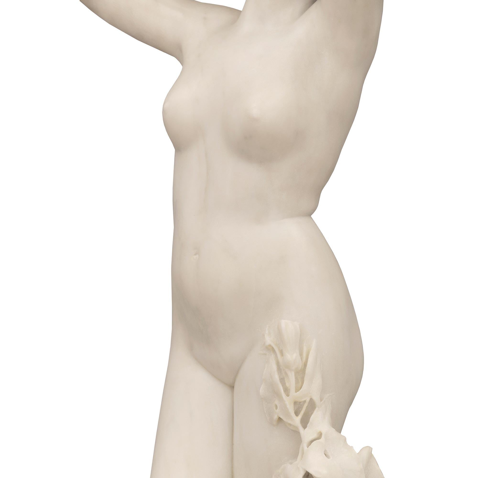Italian 19th Century White Carrara Marble Statue of a Beautiful Maiden For Sale 3