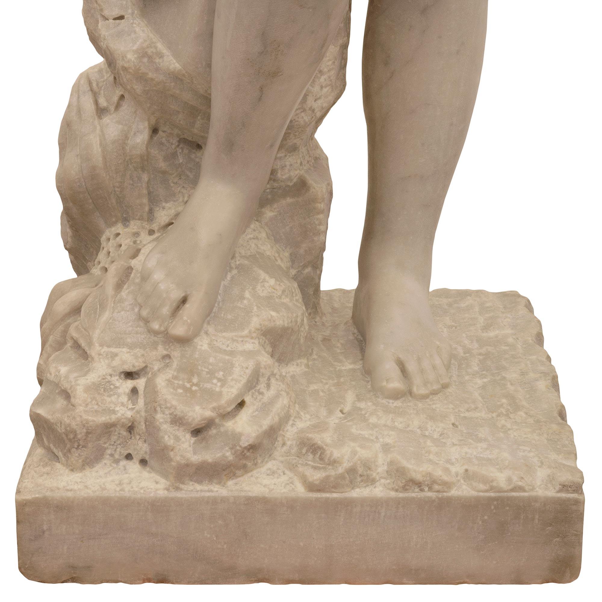 Italian 19th Century White Carrara Marble Statue of Leda and the Swan For Sale 8