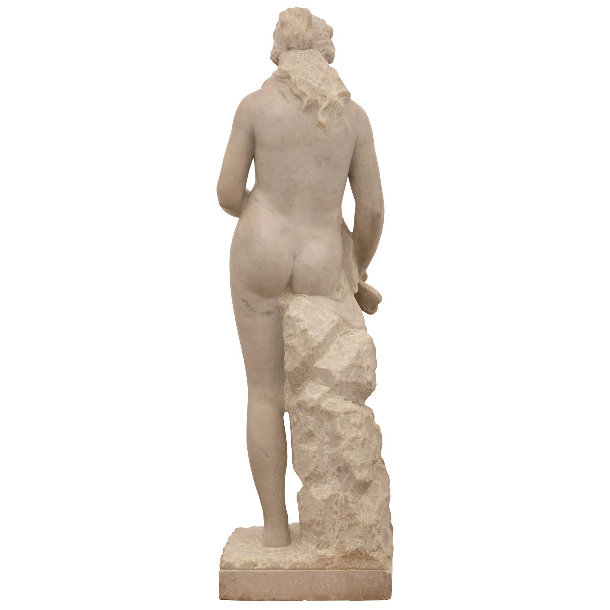 Italian 19th Century White Carrara Marble Statue of Leda and the Swan For Sale 9