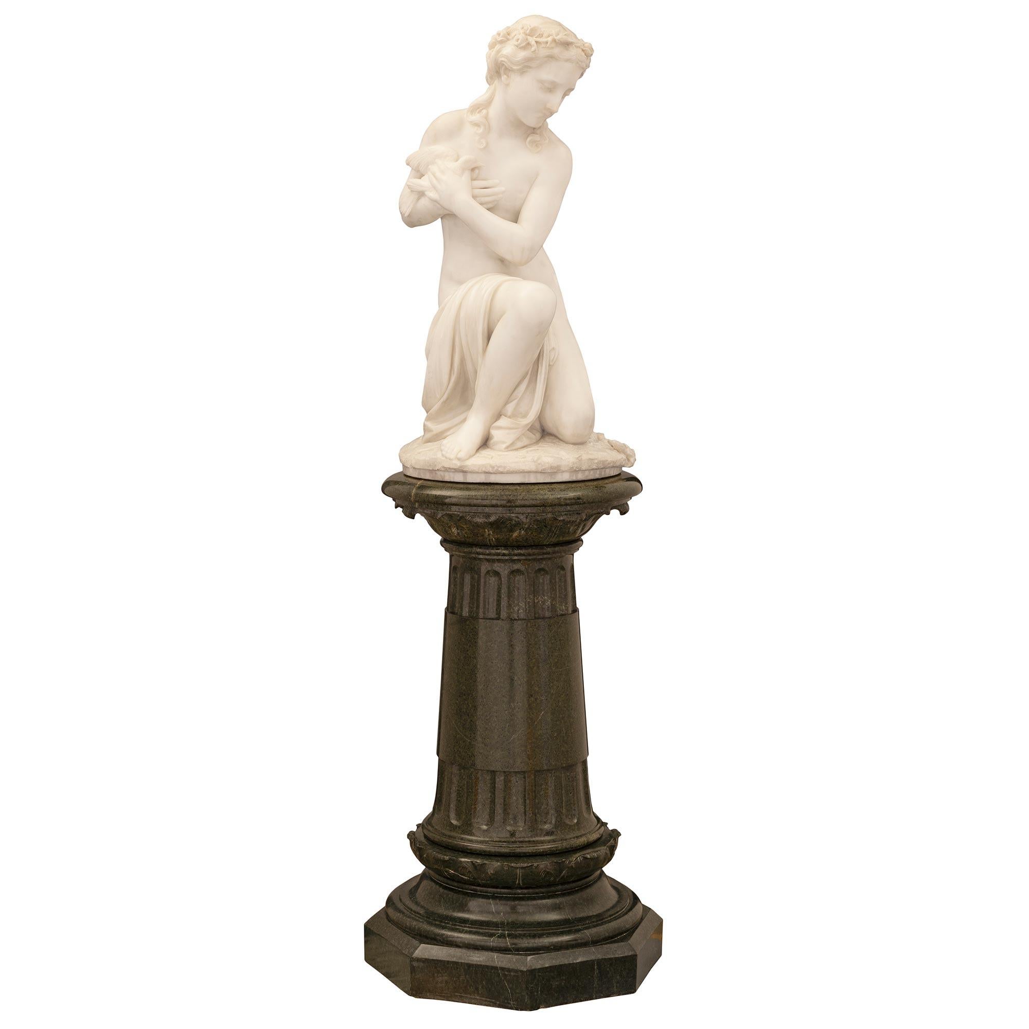 Italian 19th Century White Carrara Marble Statue on Its Original Pedestal In Good Condition For Sale In West Palm Beach, FL