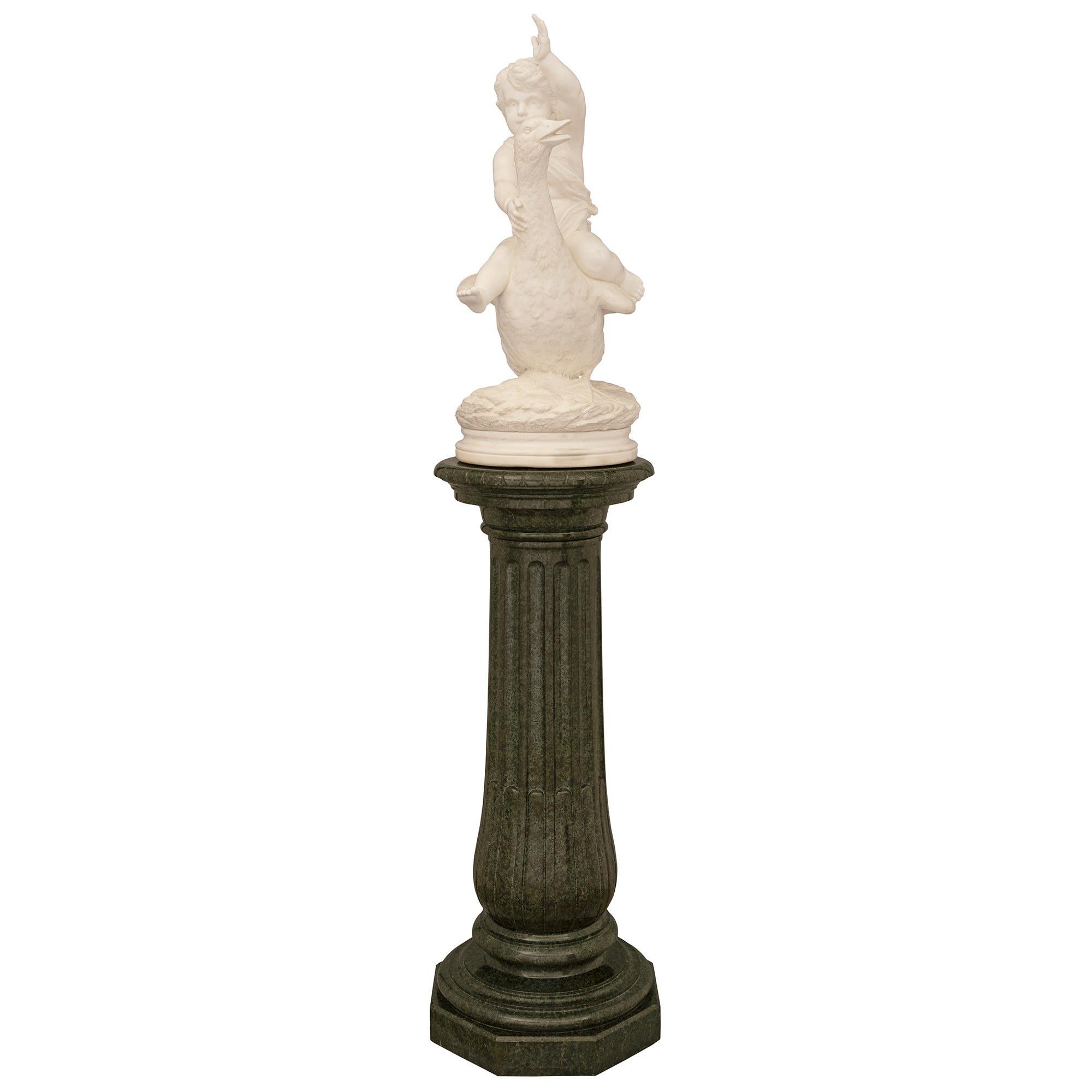Italian 19th Century White Carrara Marble Statue on Its Original Pedestal In Good Condition For Sale In West Palm Beach, FL