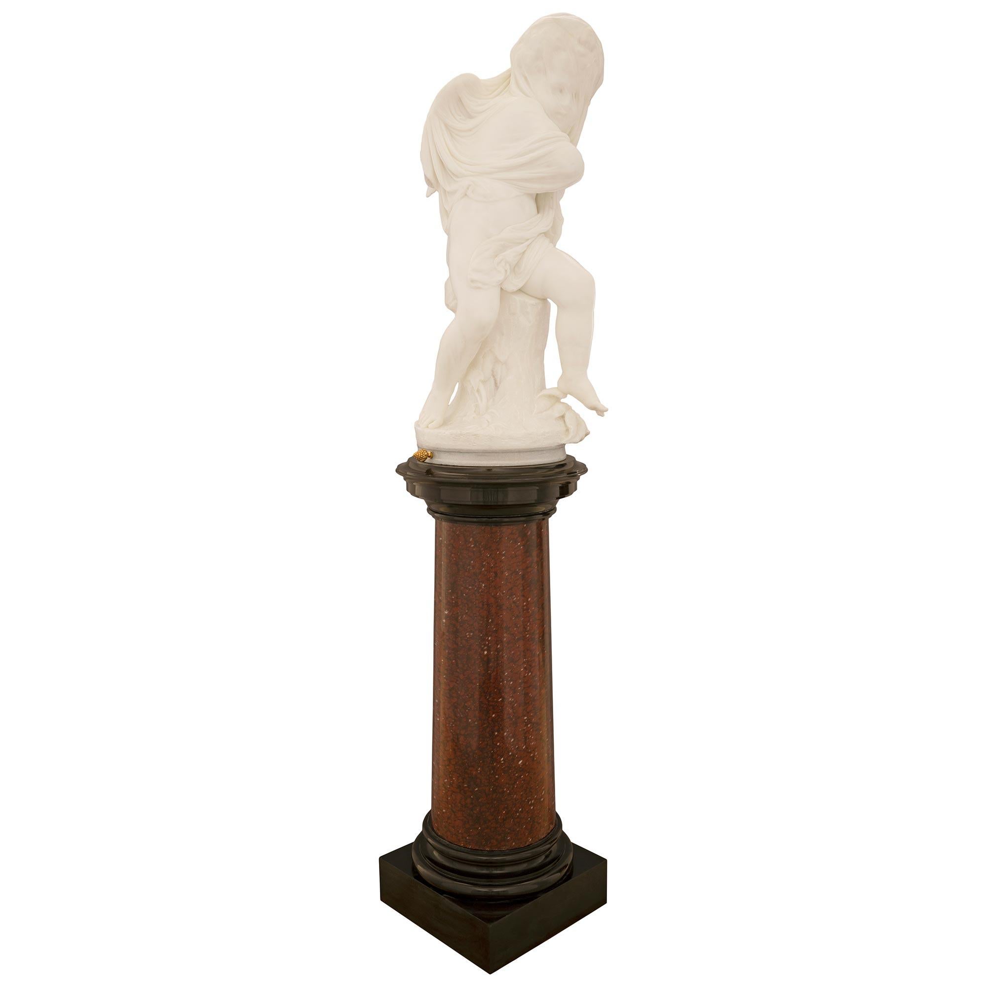 Italian 19th Century White Carrara Marble Statue On Its Original Pedestal  In Good Condition For Sale In West Palm Beach, FL