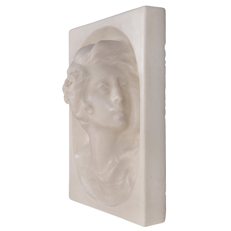 Italian 19th Century White Carrara Marble Wall Plaque For Sale at 1stDibs