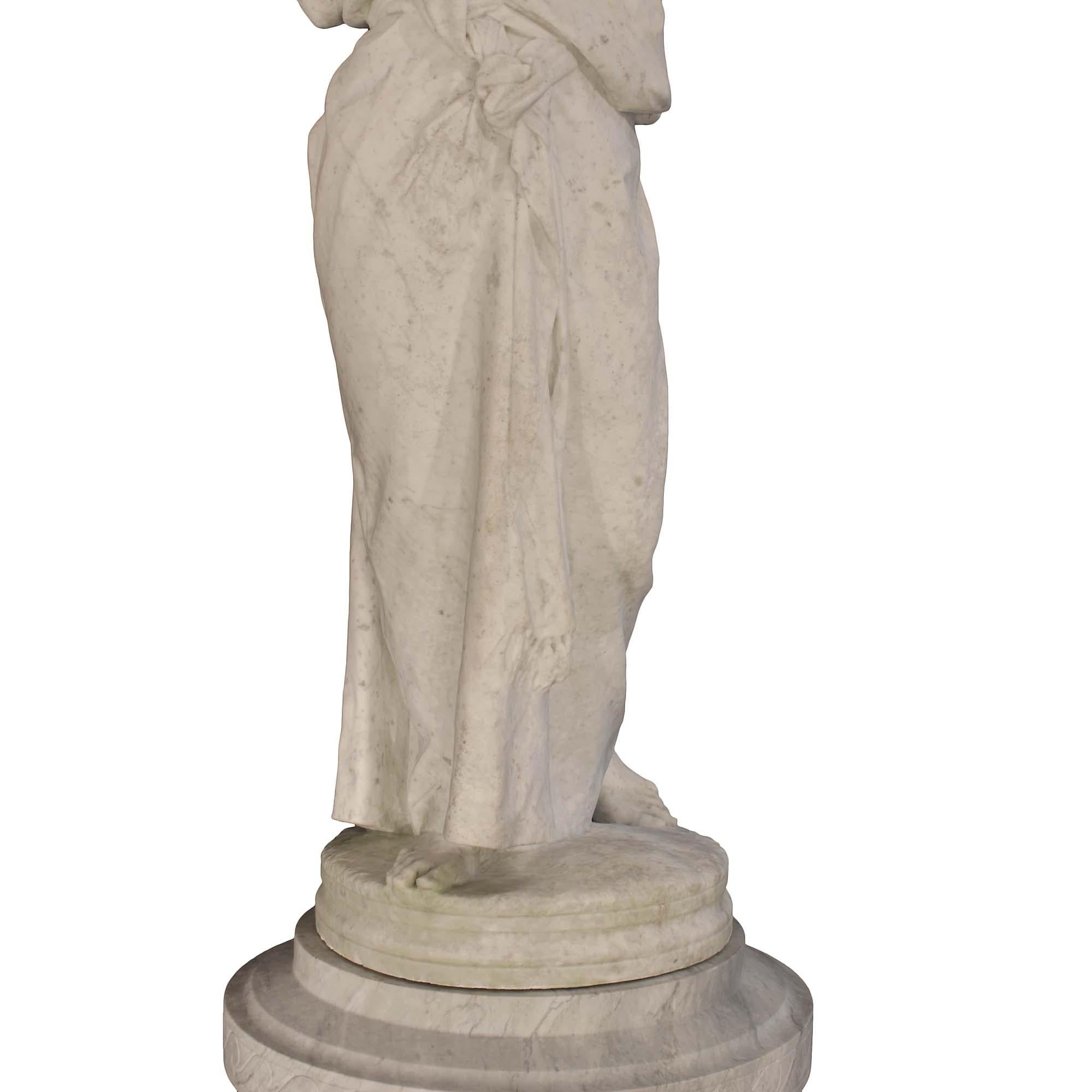 Italian 19th Century White Carrrara Marble Statue, Signed Lazzarini For Sale 3
