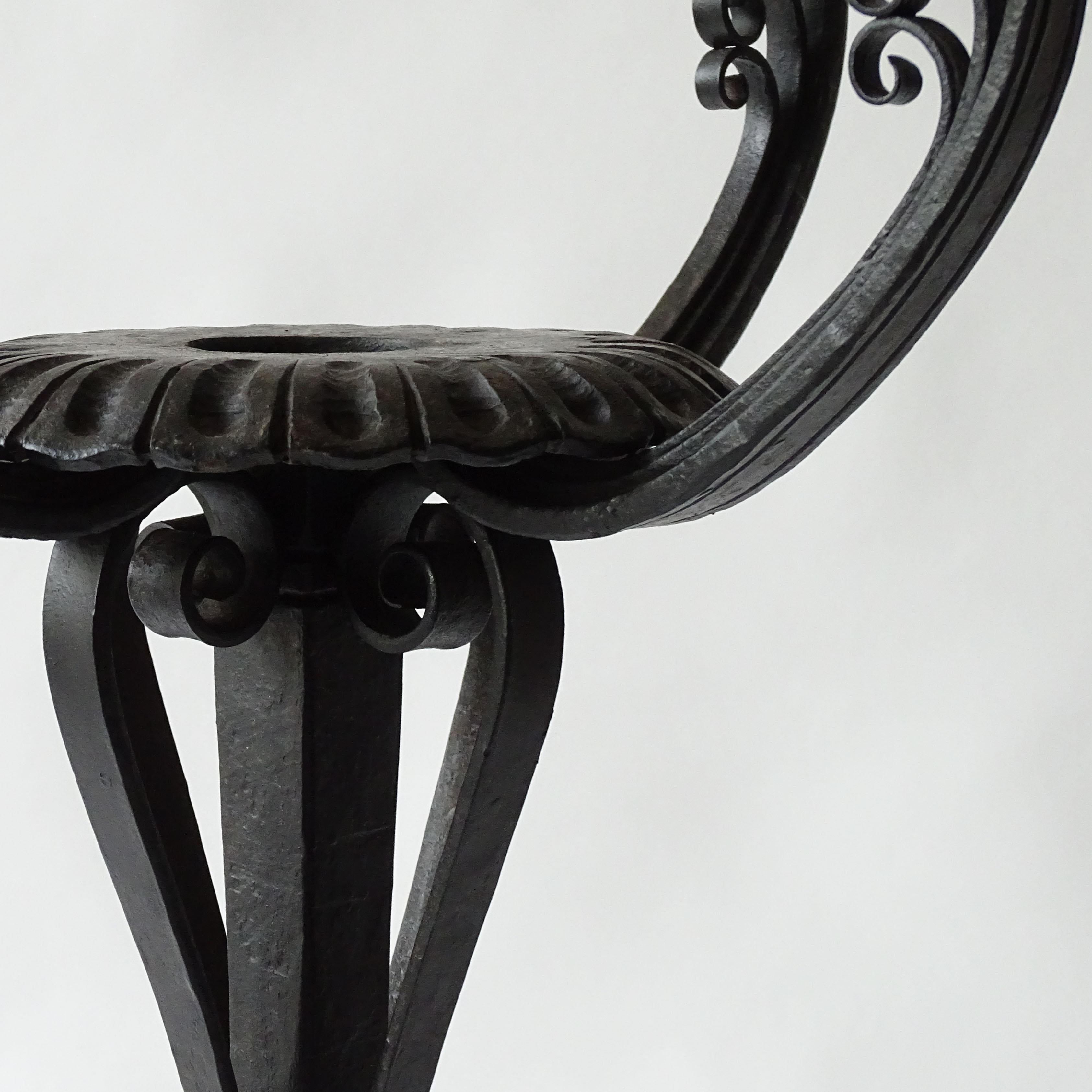 Italian 19th Century Wrought Iron Plant Stand and Riveted Copper Planter For Sale 2