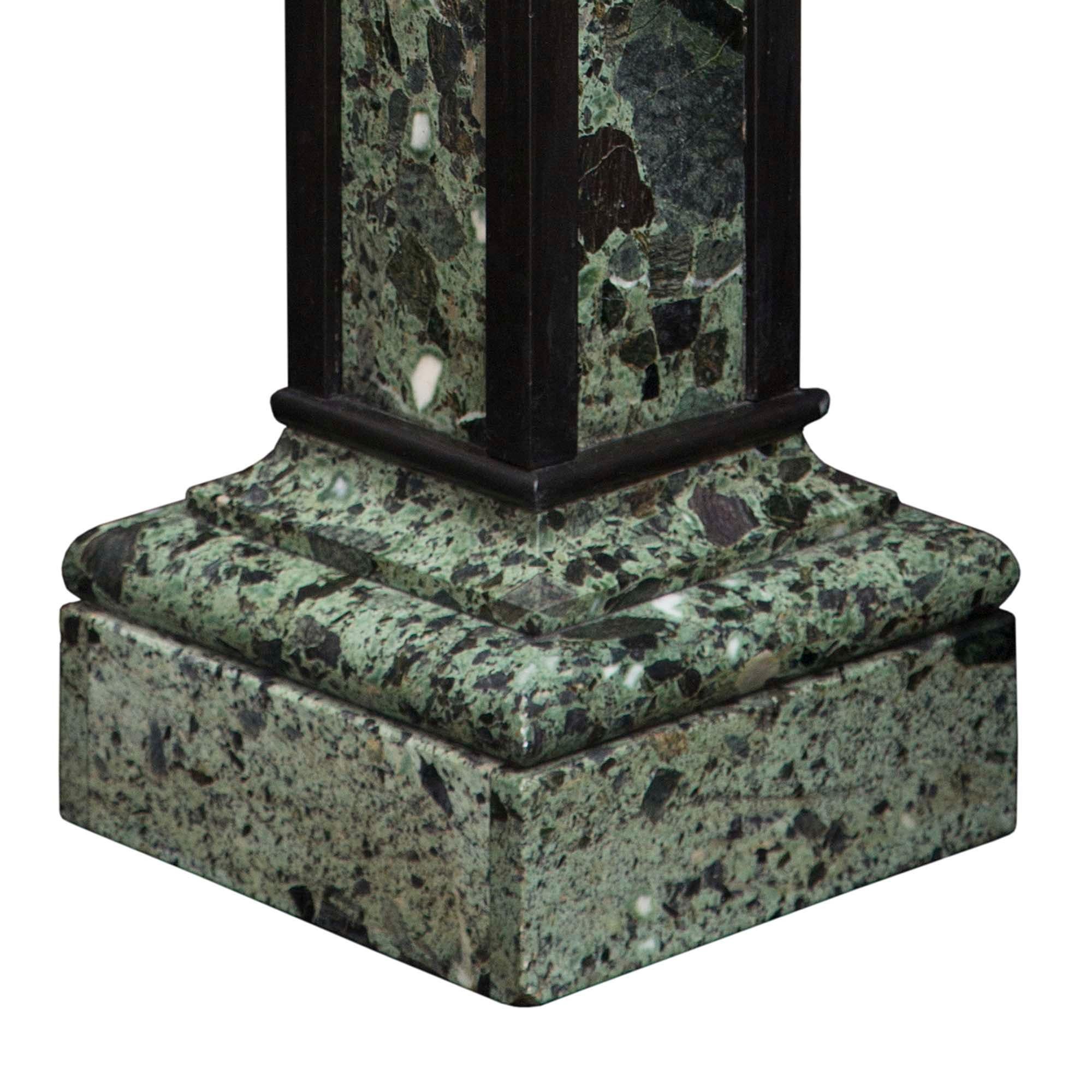 Italian 19th Century XVI Style Marble Pedestal with a Swivel Top In Good Condition For Sale In West Palm Beach, FL