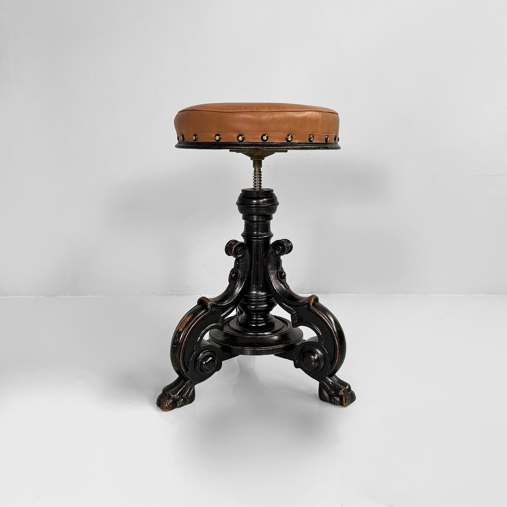 Mid-20th Century Italian 19th style table stool in wood and brown leather, 1930s For Sale