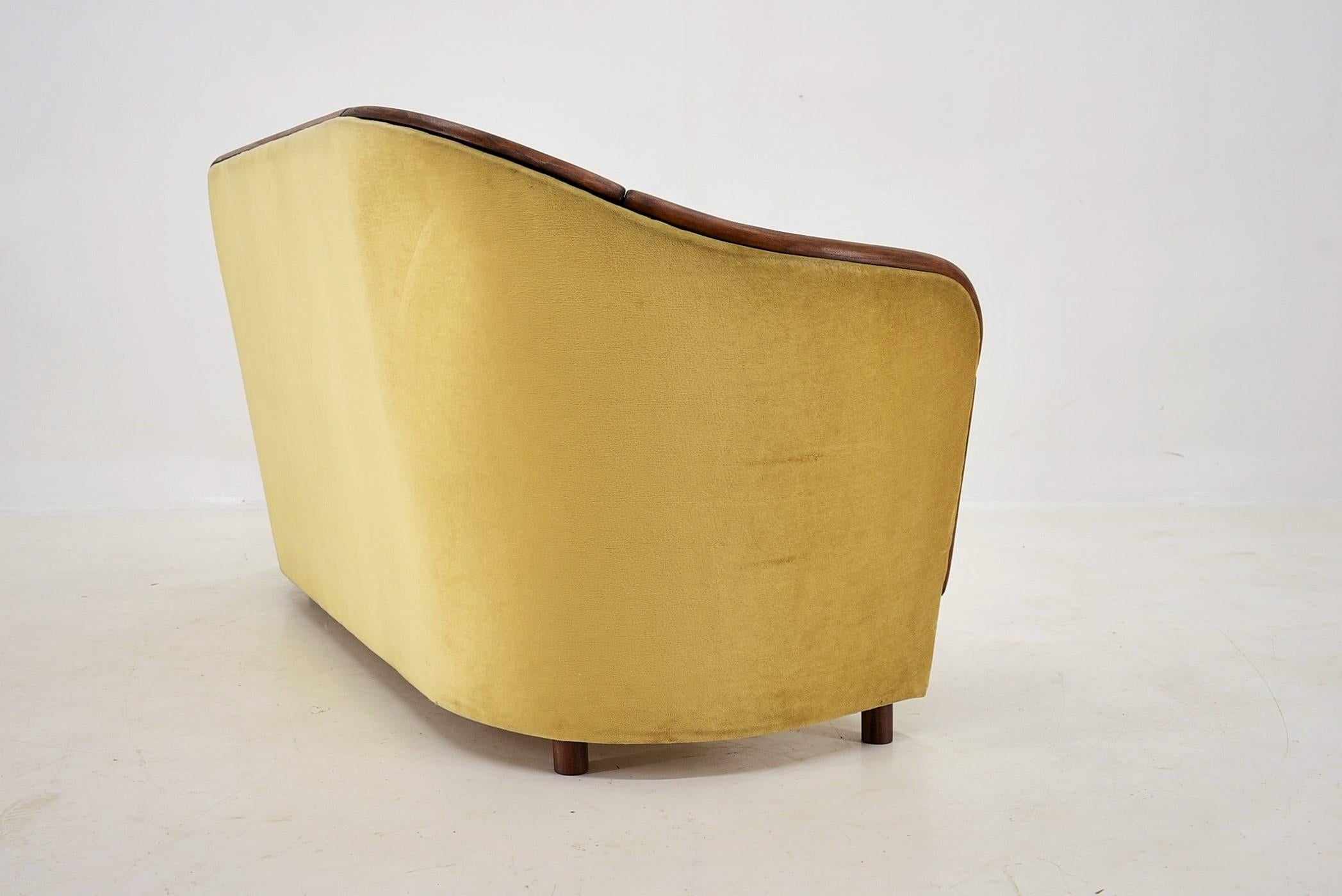 Italienisches 2-Sitz-Sofa im Stil von Gio Ponti, 1950er Jahre im Angebot 9