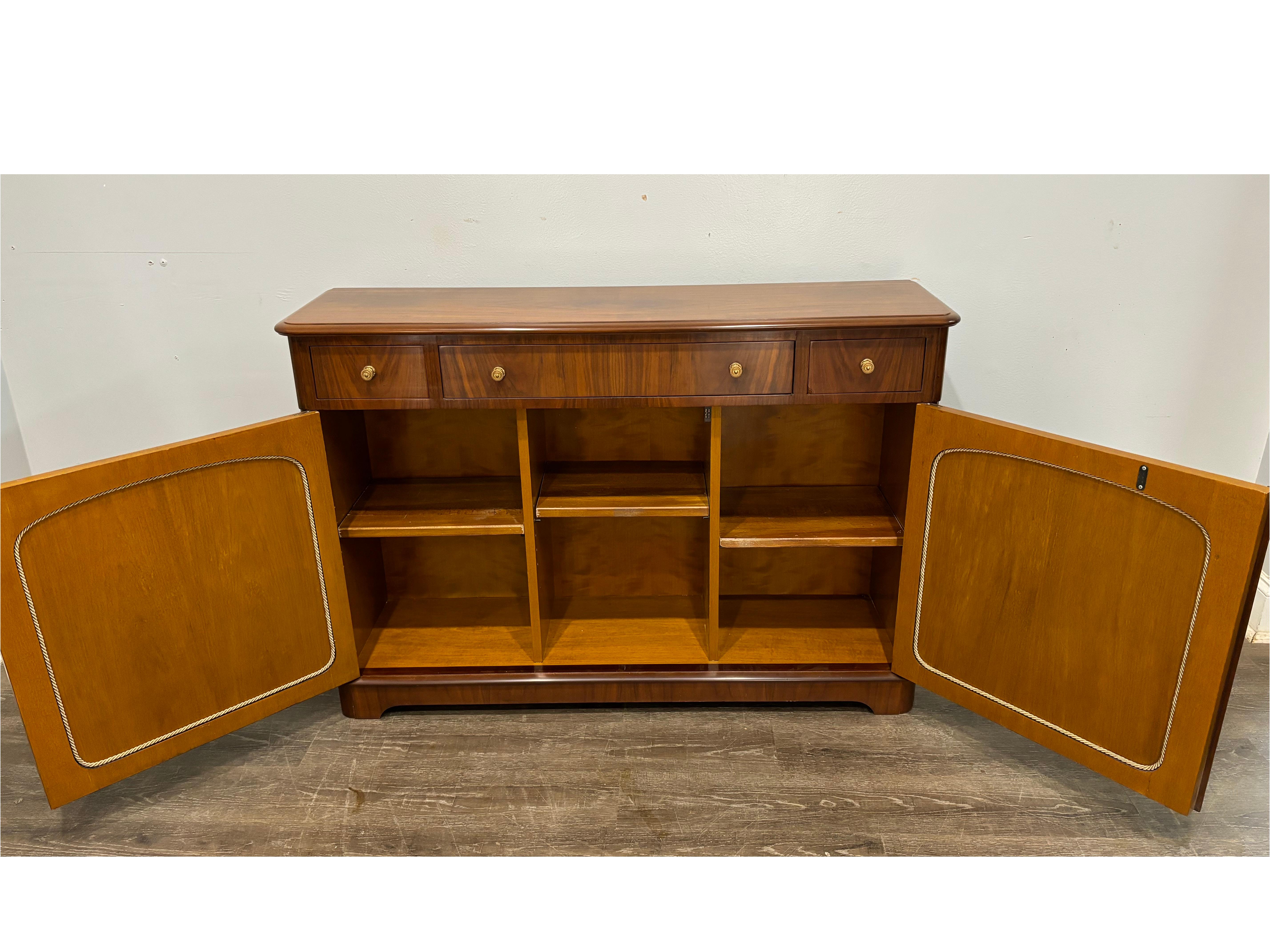 Italian 20th Century Buffet signed For Sale 2
