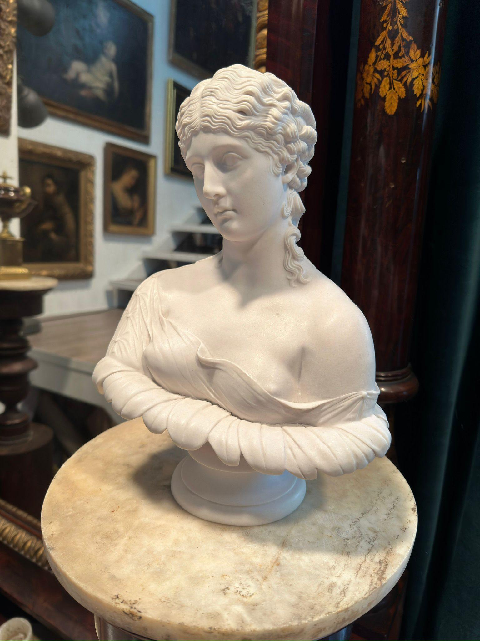 Italian 20th Century Composite Marble Bust of Clytie In Good Condition In Madrid, ES