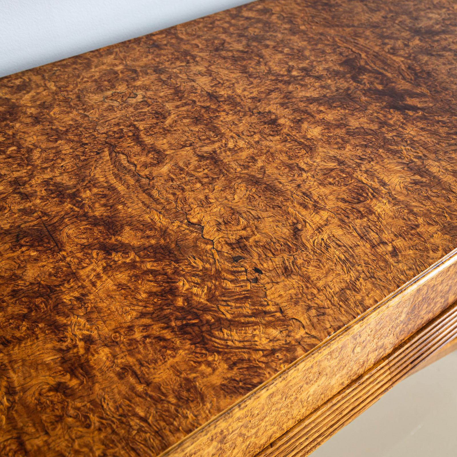 Italian 20th-Century Console Table with Burl Veneer 4