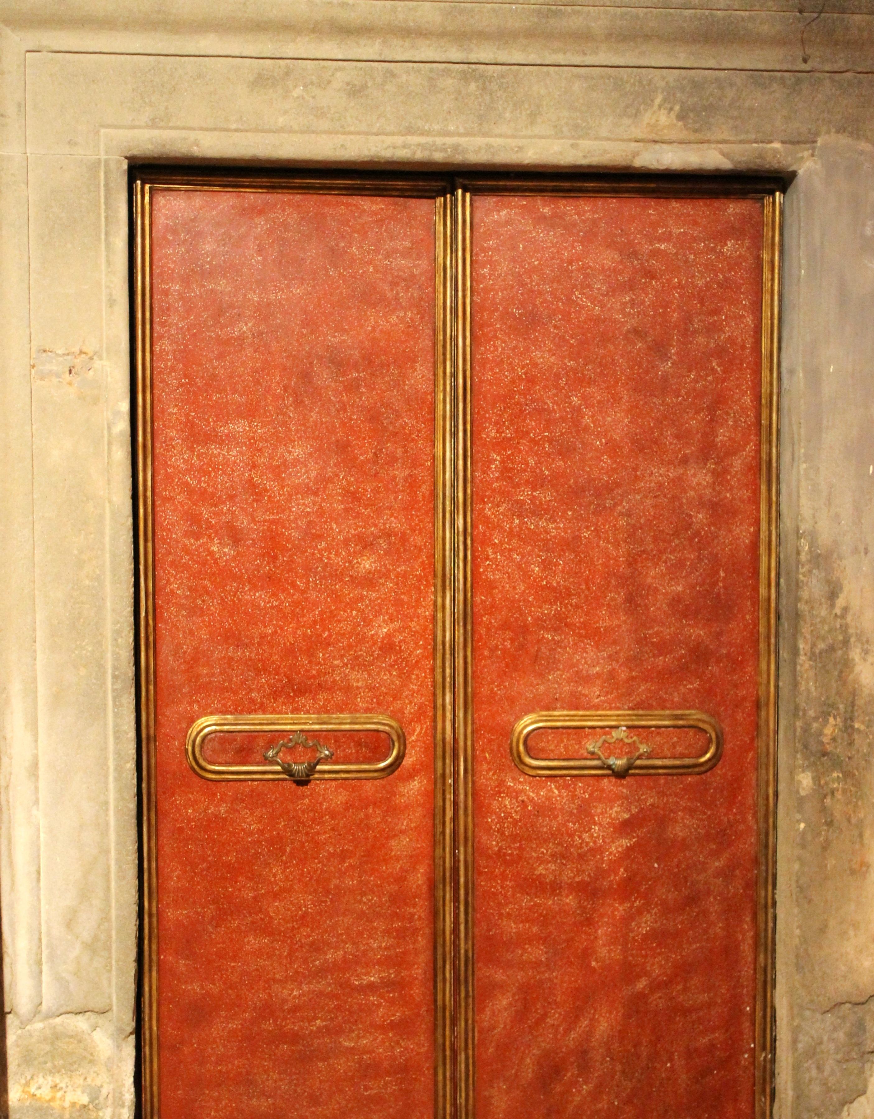 Italian 20th Century Faux Red Porphyry Lacquered and Gilt Framed Wood Doors For Sale 6