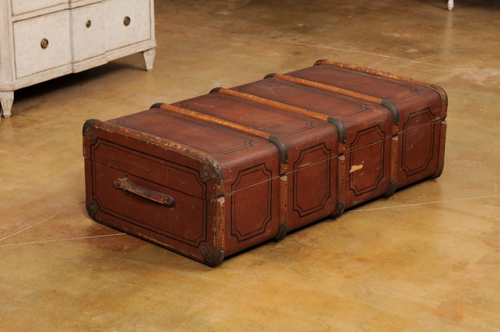 Italian 20th Century Leather, Wood and Brass Travel Trunk with Rustic Character For Sale 8