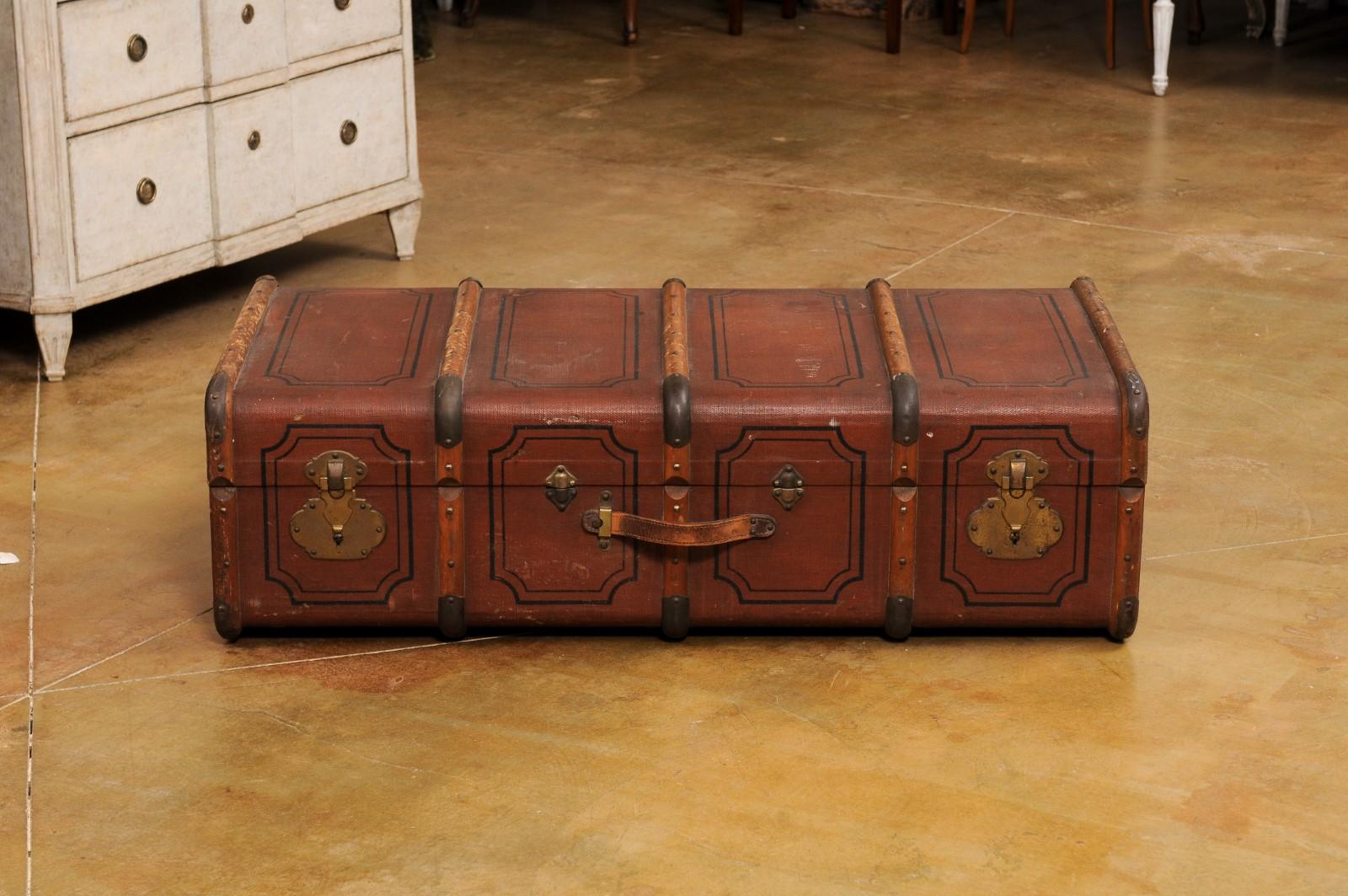 Italian 20th Century Leather, Wood and Brass Travel Trunk with Rustic Character For Sale 10