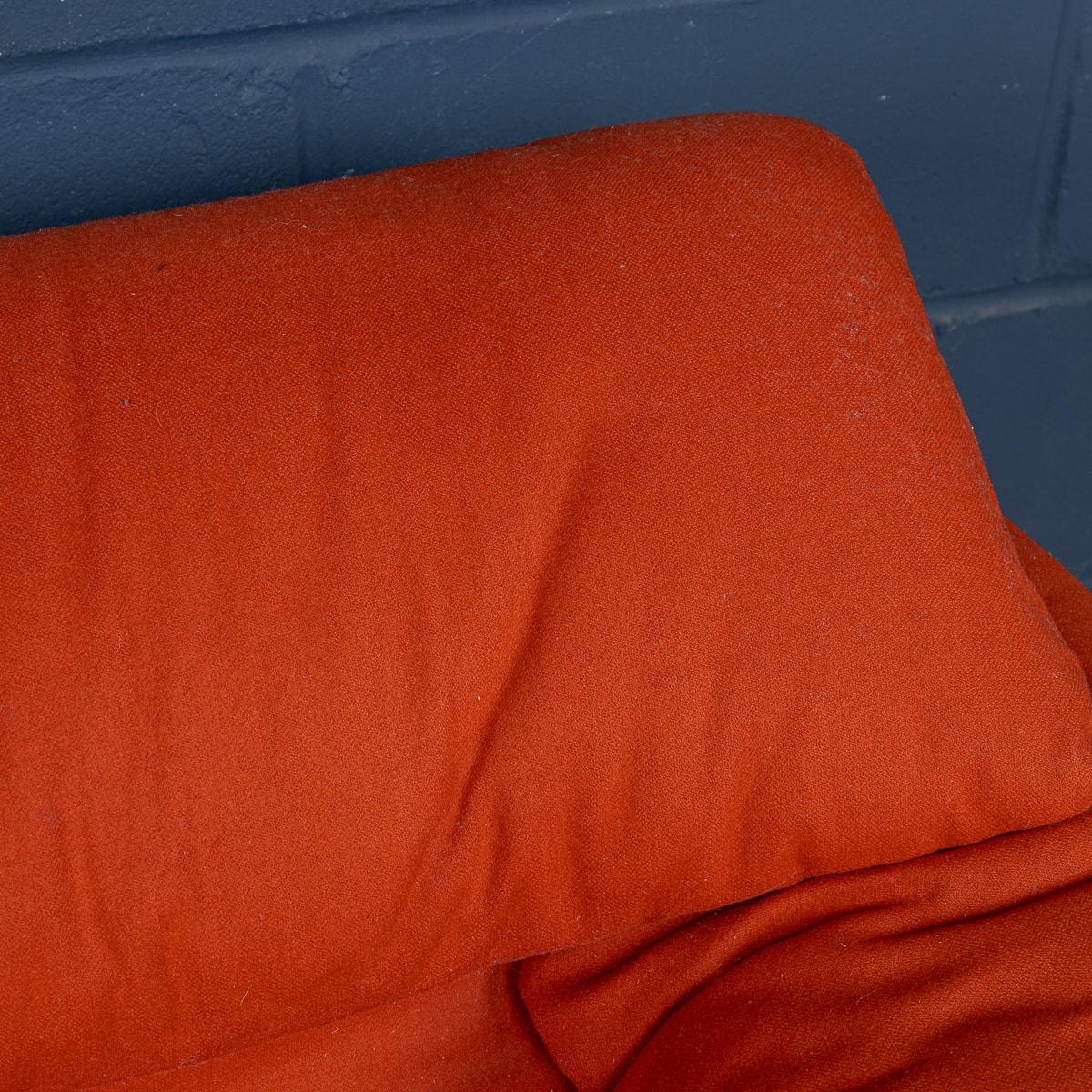 Italian 20th Century Maralunga Sofa In Original Red Fabric By Vico Magistretti 5