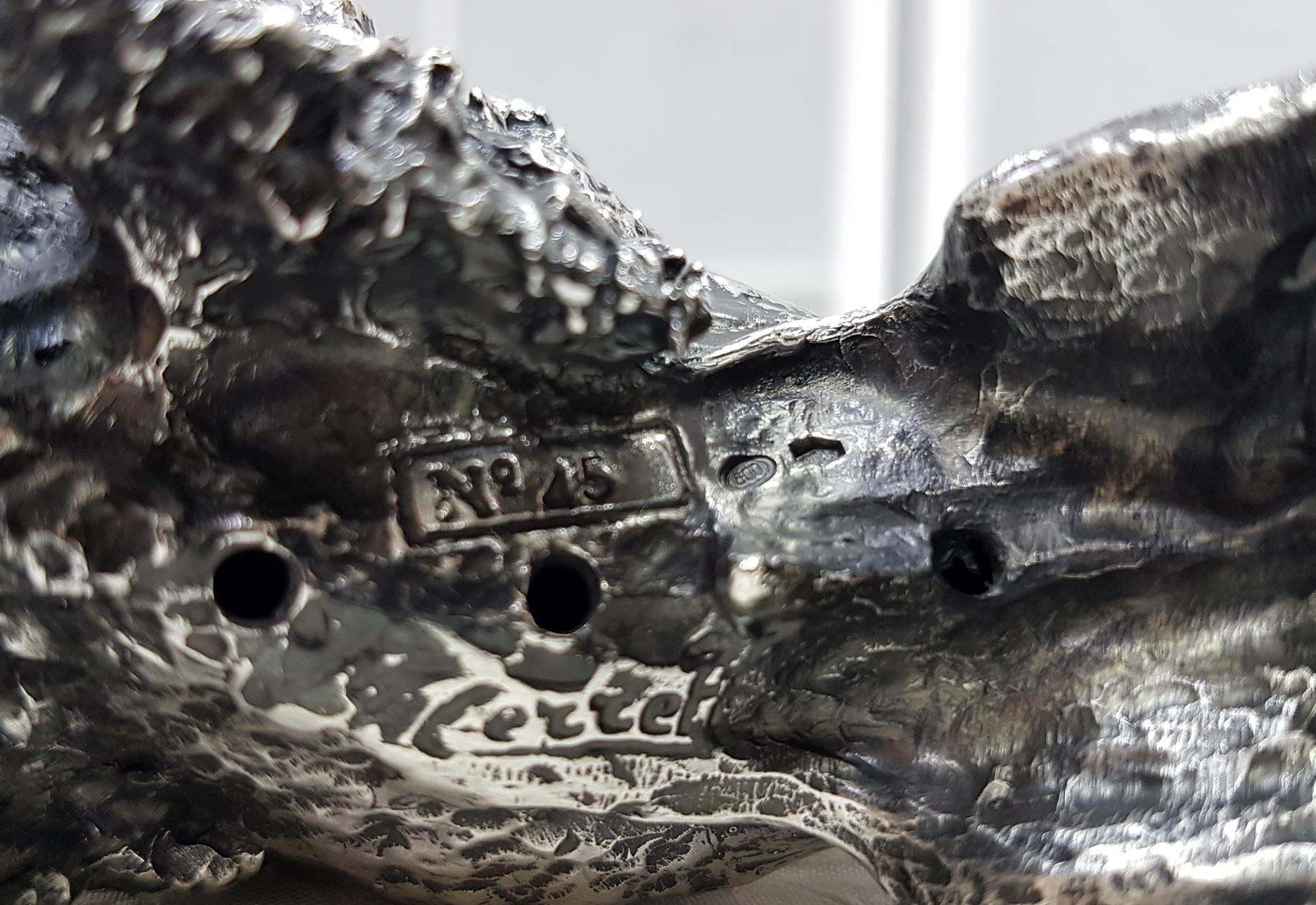 Escultura rara de bisonte de plata maciza italiana del siglo XX sobre base extraíble de mármol en venta 4