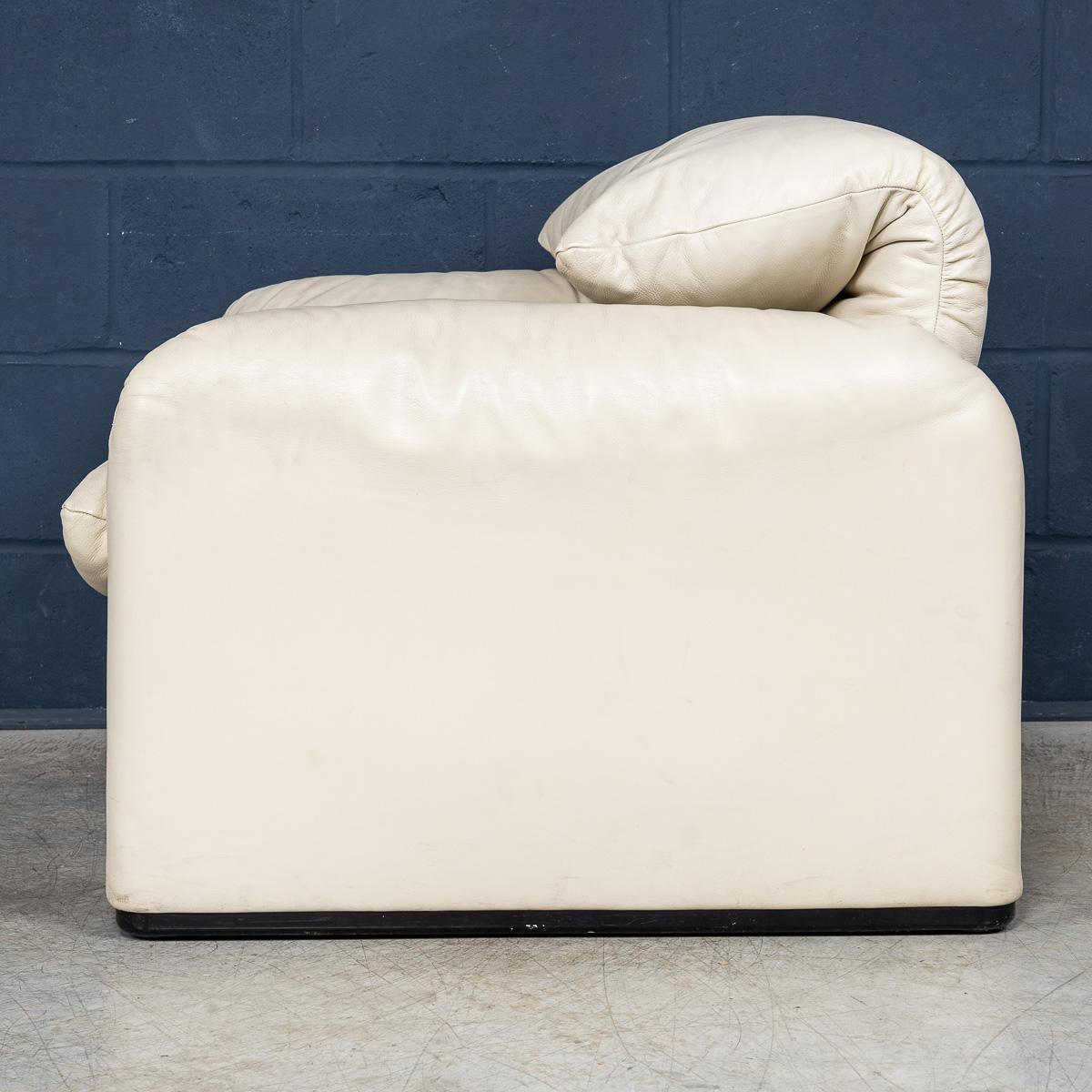 italien A.I.C. Maralunga en cuir Off-White par Vico Magistretti c.1980 en vente