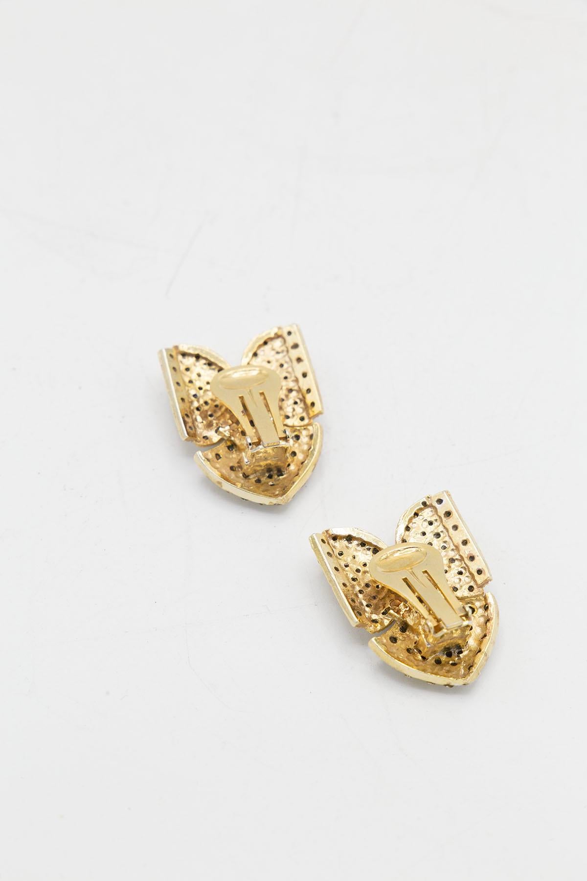 Italian 24 kt. gold-plated clip earrings with rhinestones, bow-shaped  In Good Condition For Sale In Milano, IT