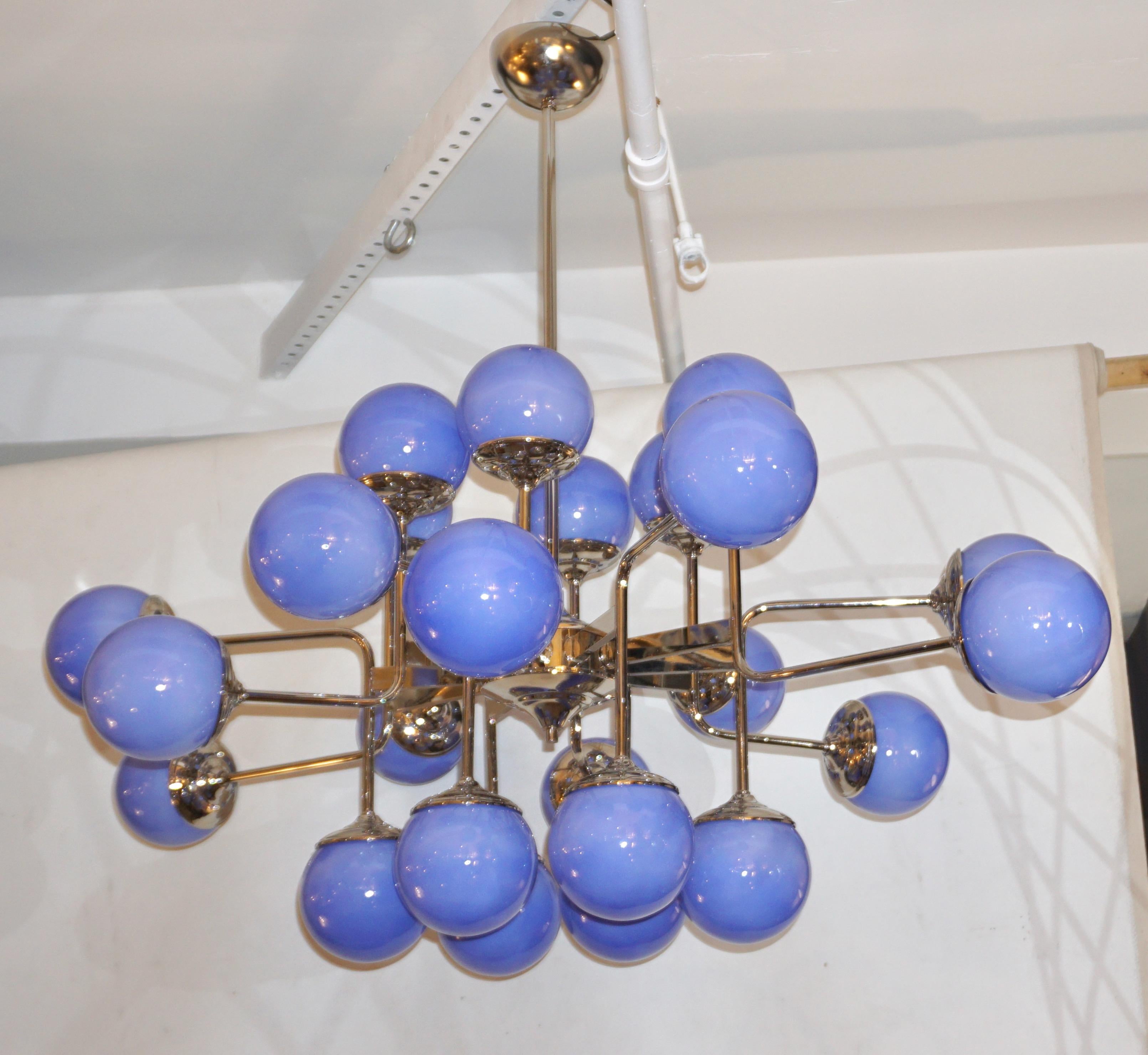 Lustre italien de 24 lumières en verre de Murano et nickel moderne de couleur pervenche lavande en vente 9