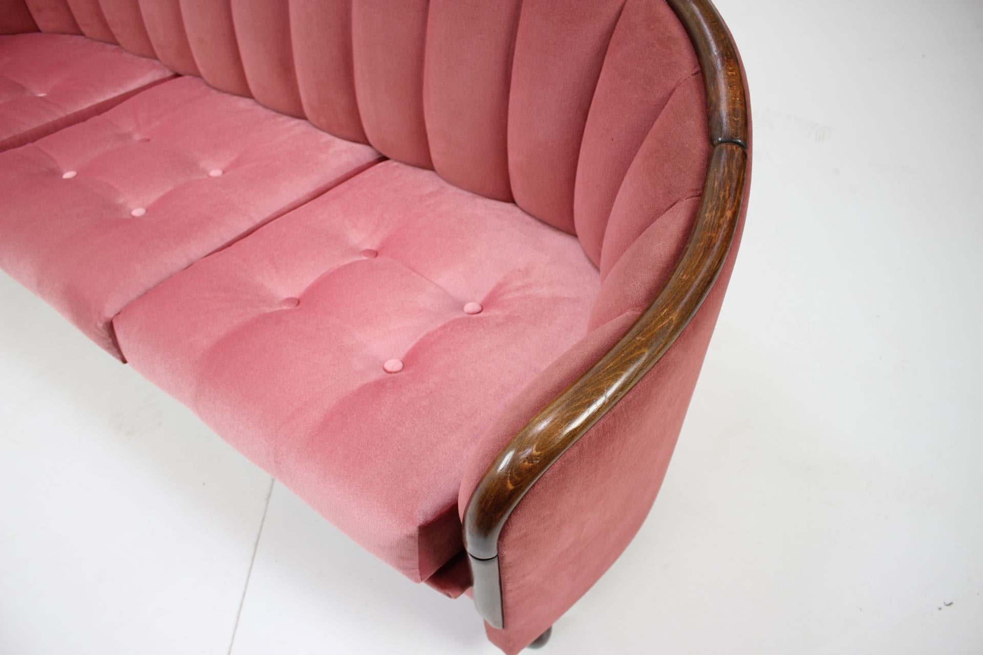 Italian 3-Seat Sofa in the Style of Gio Ponti, 1950s 5