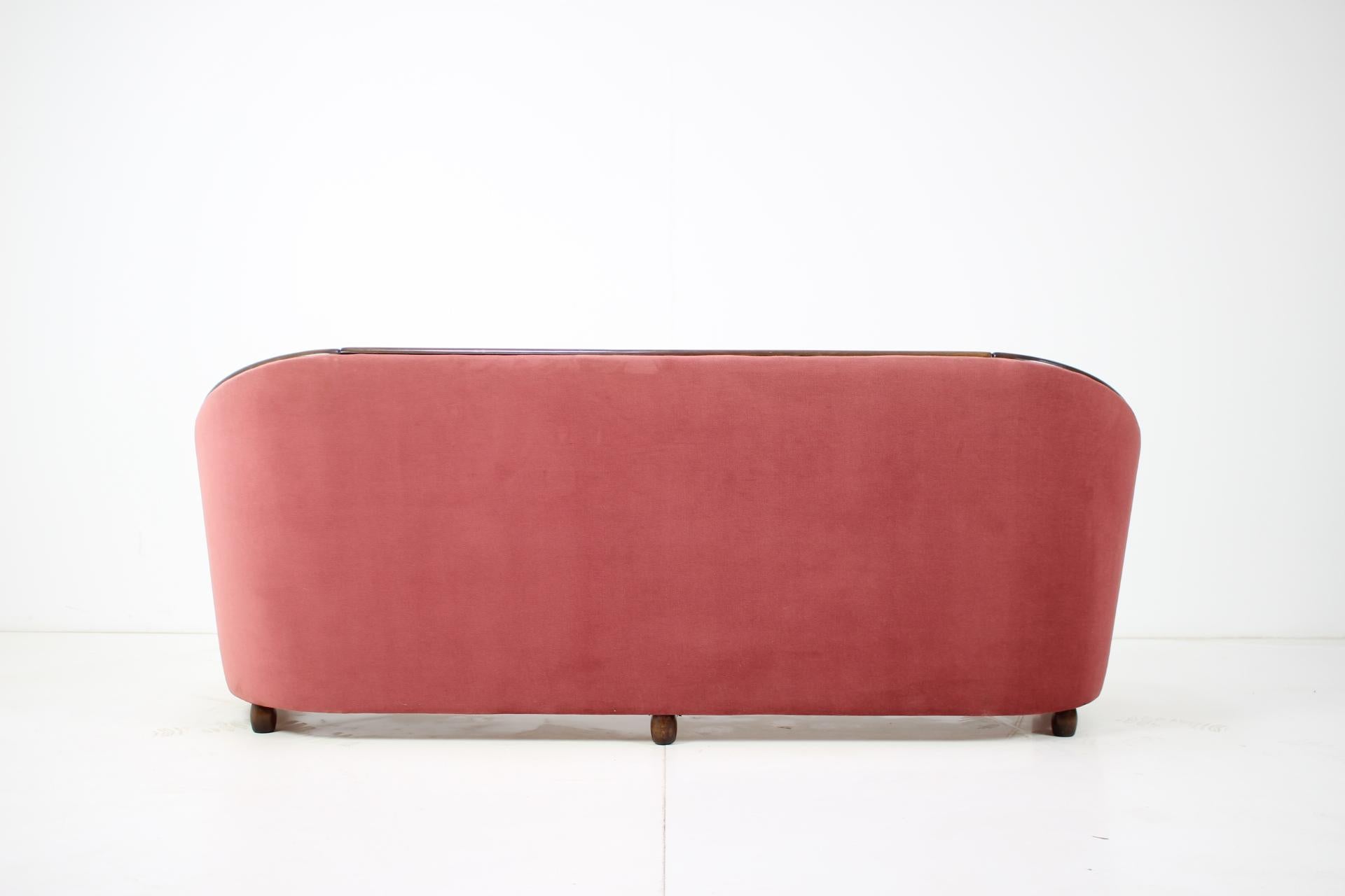 Italian 3-Seat Sofa in the Style of Gio Ponti, 1950s 2