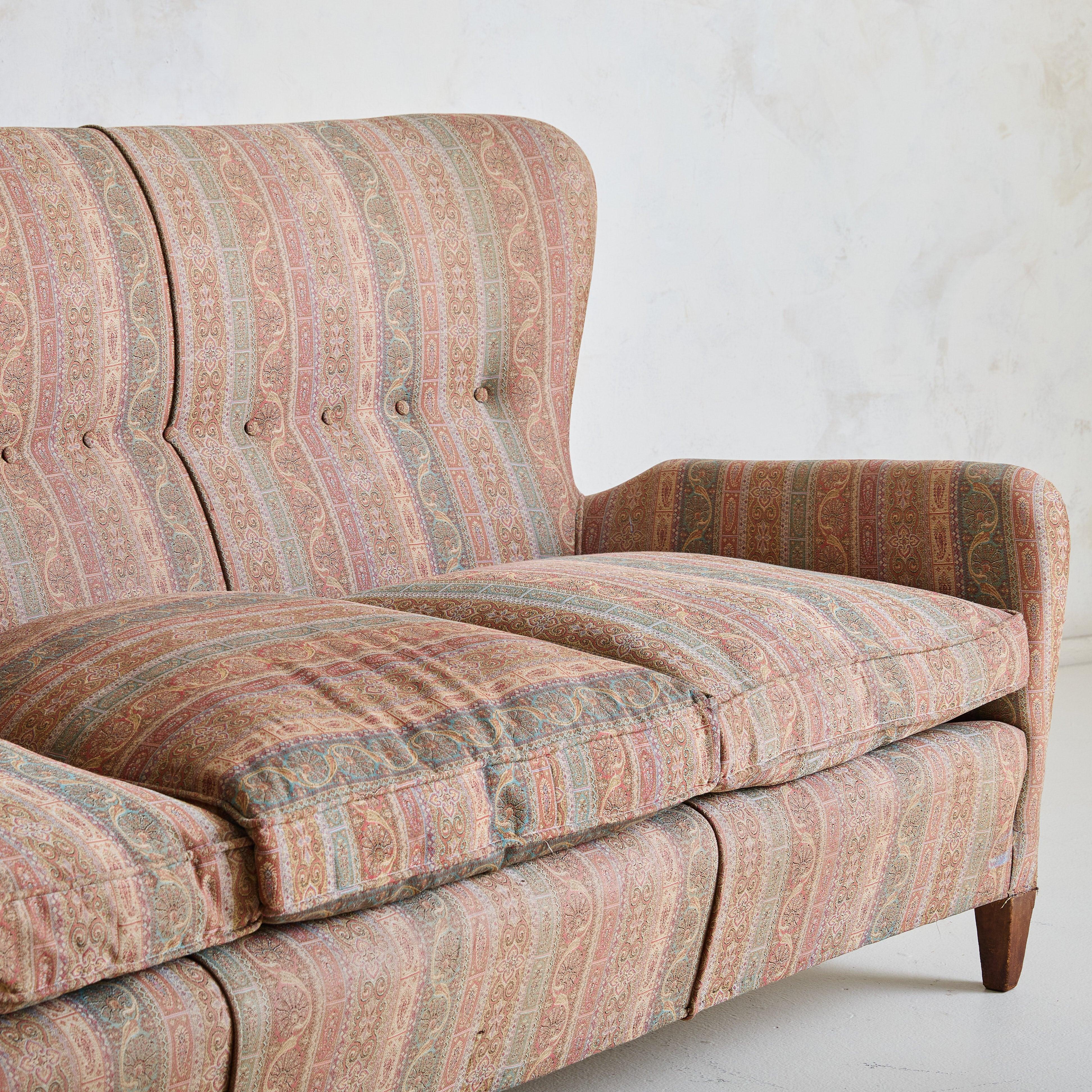 Italian 3-Seat Sofa with Original Paisley Upholstery, 1960s (Moderne der Mitte des Jahrhunderts) im Angebot