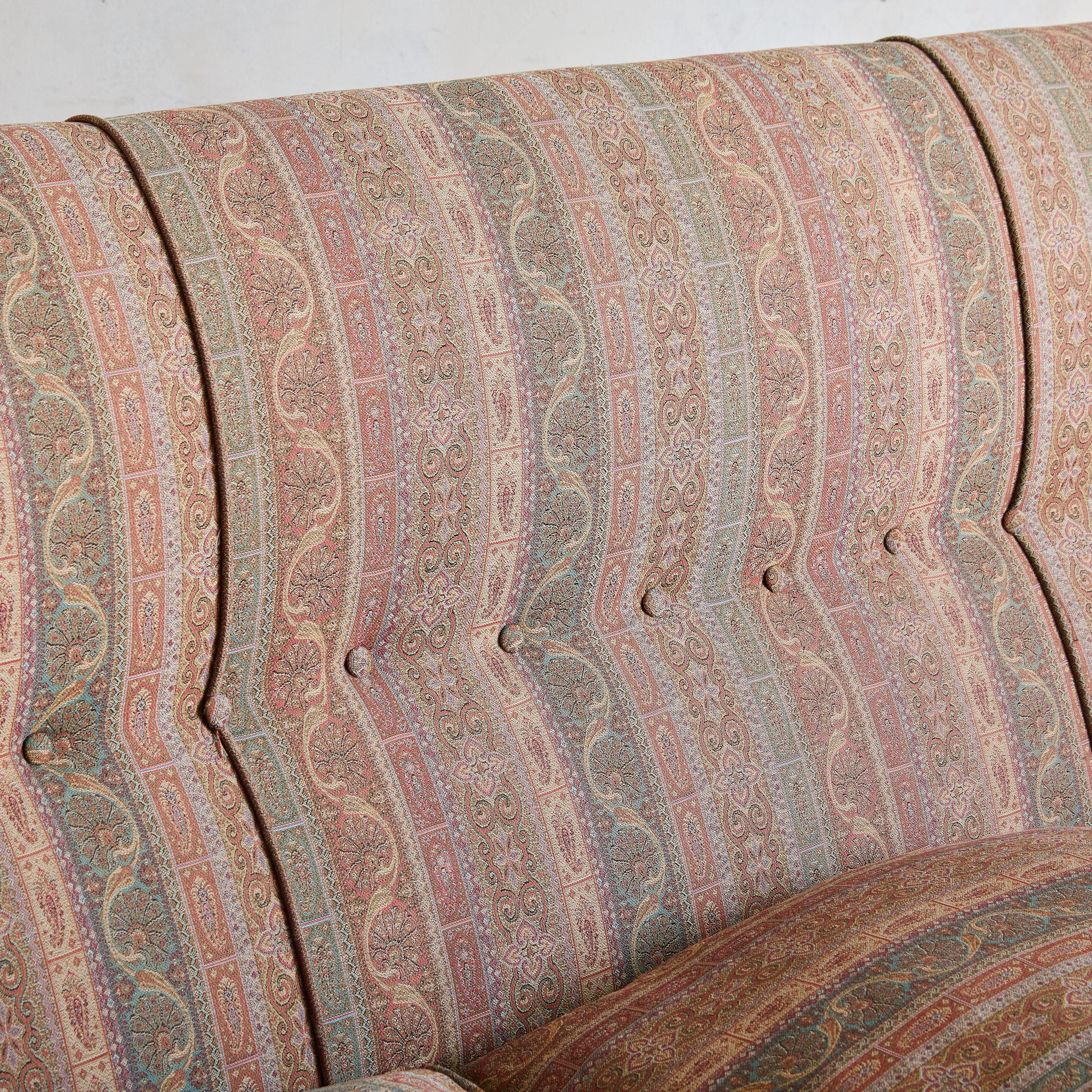 Italian 3-Seat Sofa with Original Paisley Upholstery, 1960s (Mitte des 20. Jahrhunderts) im Angebot