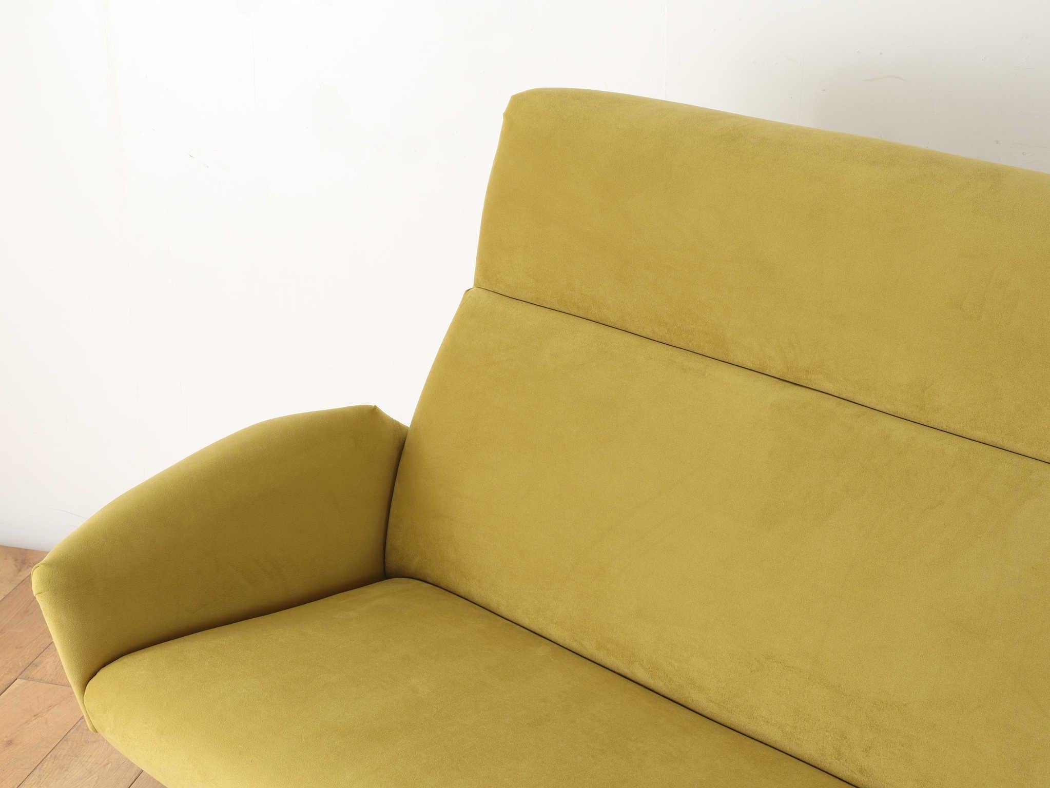 Italienisches 3-Sitzer-Sofa 1960er Jahre im Angebot 7