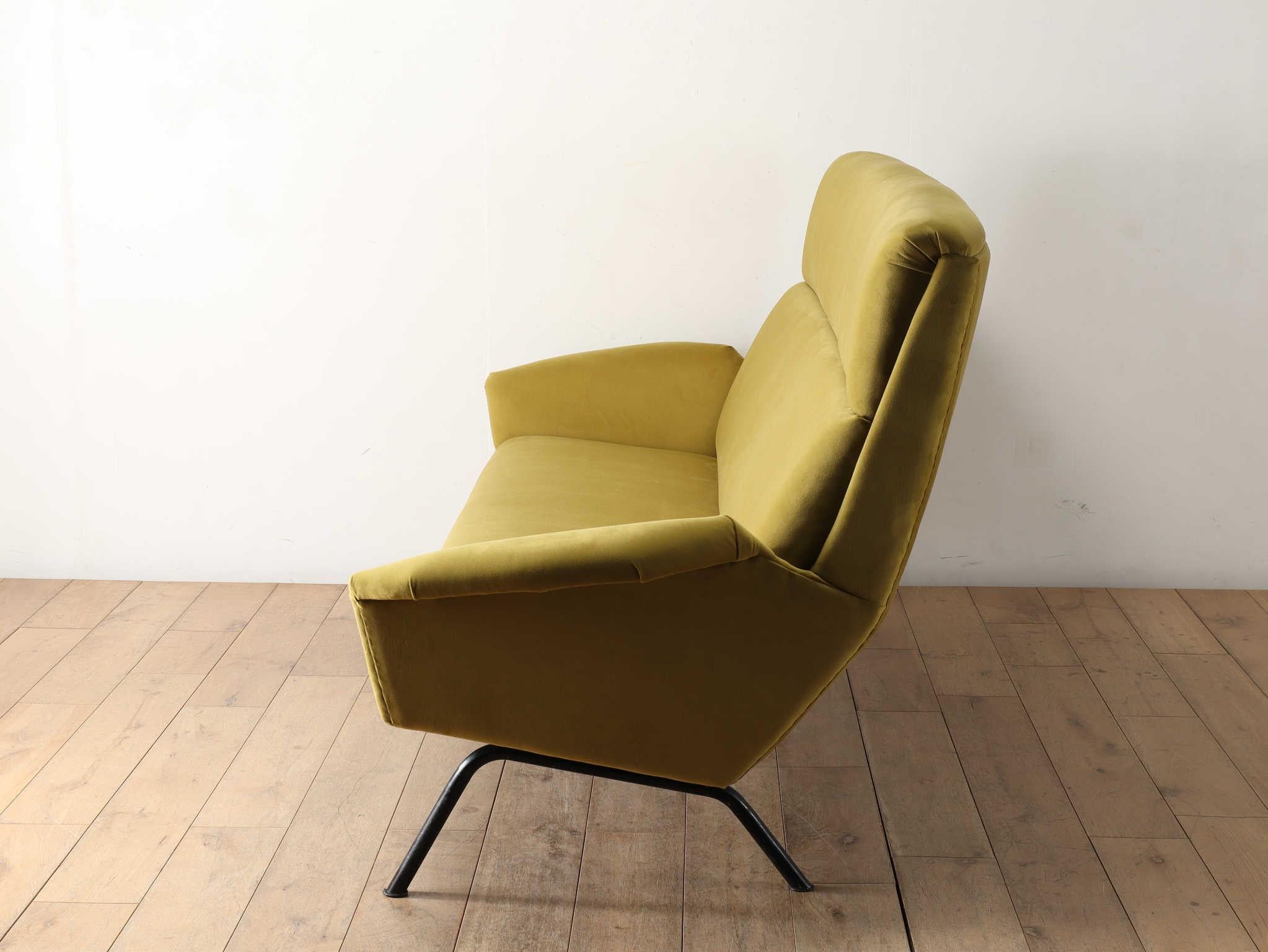 Italienisches 3-Sitzer-Sofa 1960er Jahre im Zustand „Gut“ im Angebot in Shibuya-ku, 13