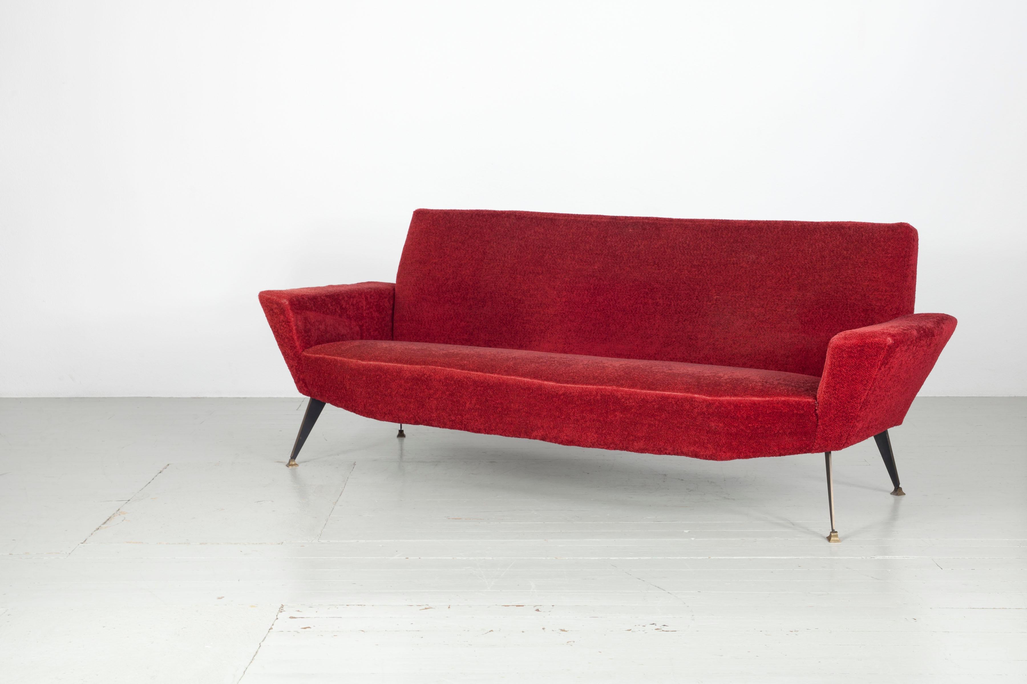 Mid-Century Modern Italian 3 Seater Sofa from the 1950s, Design Lenzi, Studio Tecnico A.P.A. For Sale