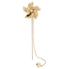Italian .33ctw Diamond Pinwheel Jabot Pin, 18K Yellow Gold, Length 3.25 Inches