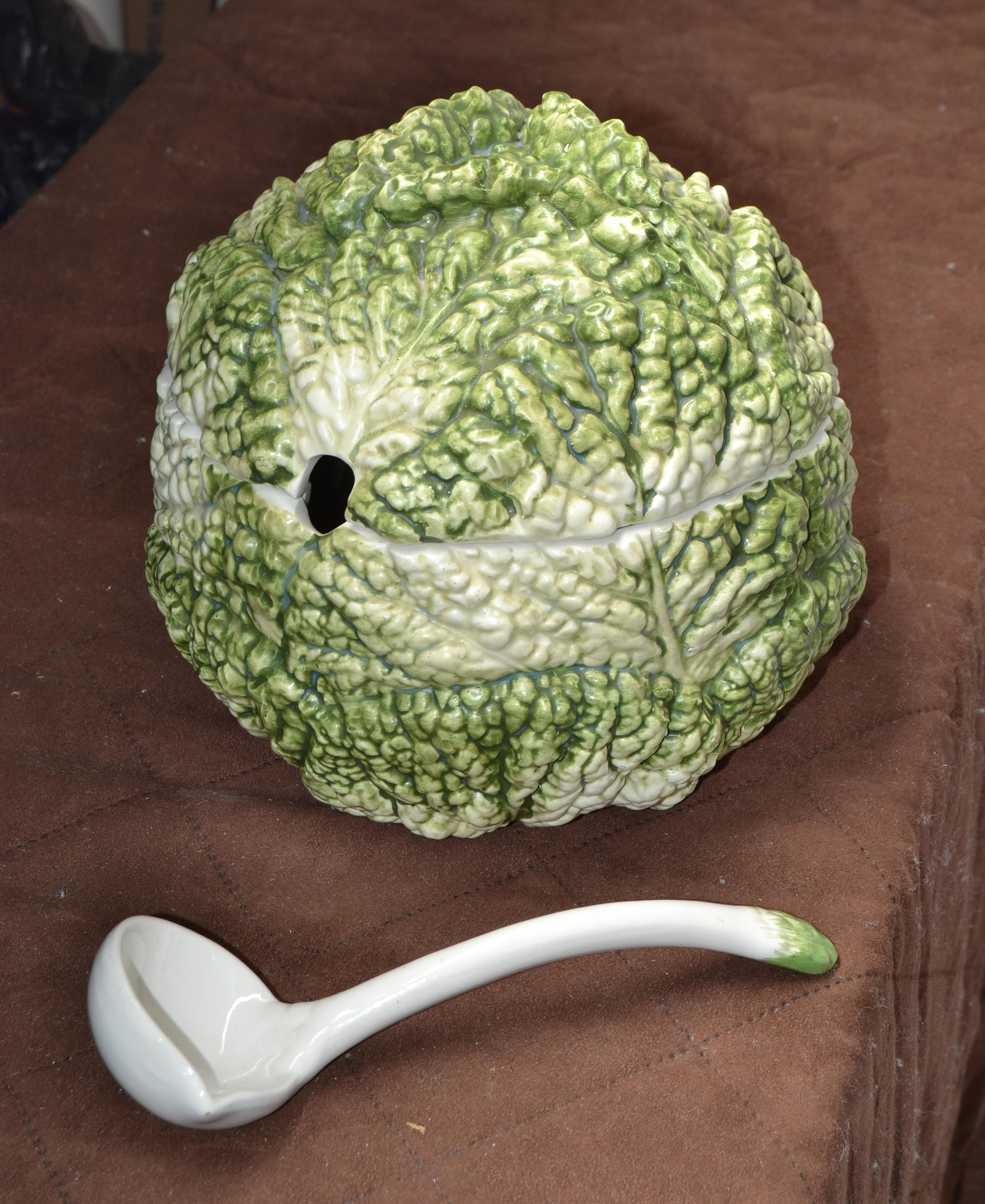Louche à soupe à chou en céramique italienne 3D grandeur nature, peinte à la main, vert et blanc 1