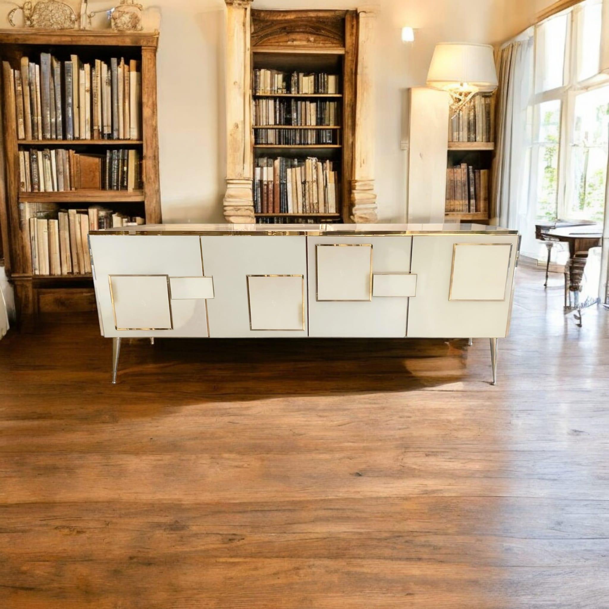 Ottone Italian 4 Door Murano Glass Ivory Sideboard with Brass and Solid Wood Available in vendita