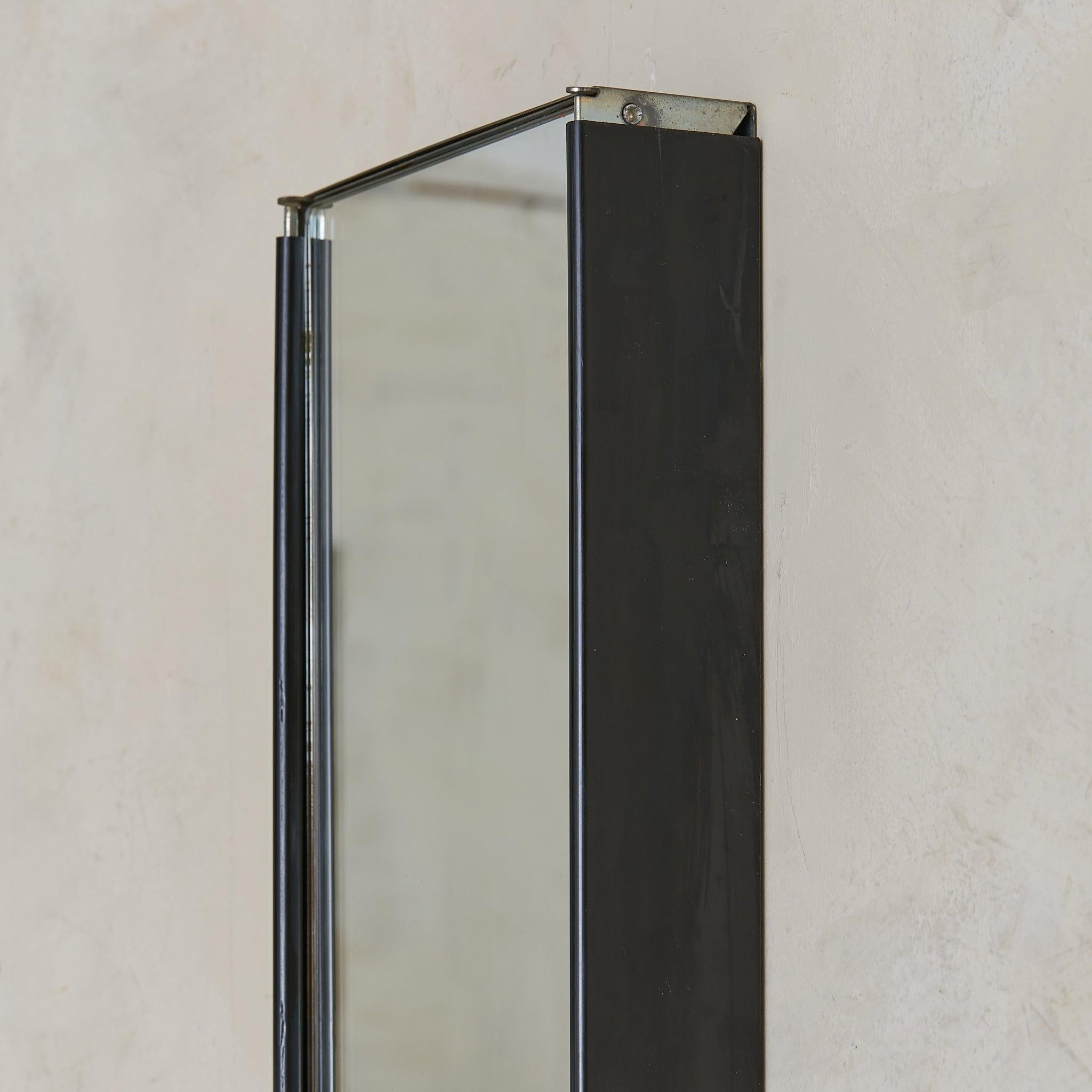 Miroir Italian 4-Piece ‘Gronda’ Wall Mirror + Coat Rack by Luciano Bertoncini, 1972 en vente