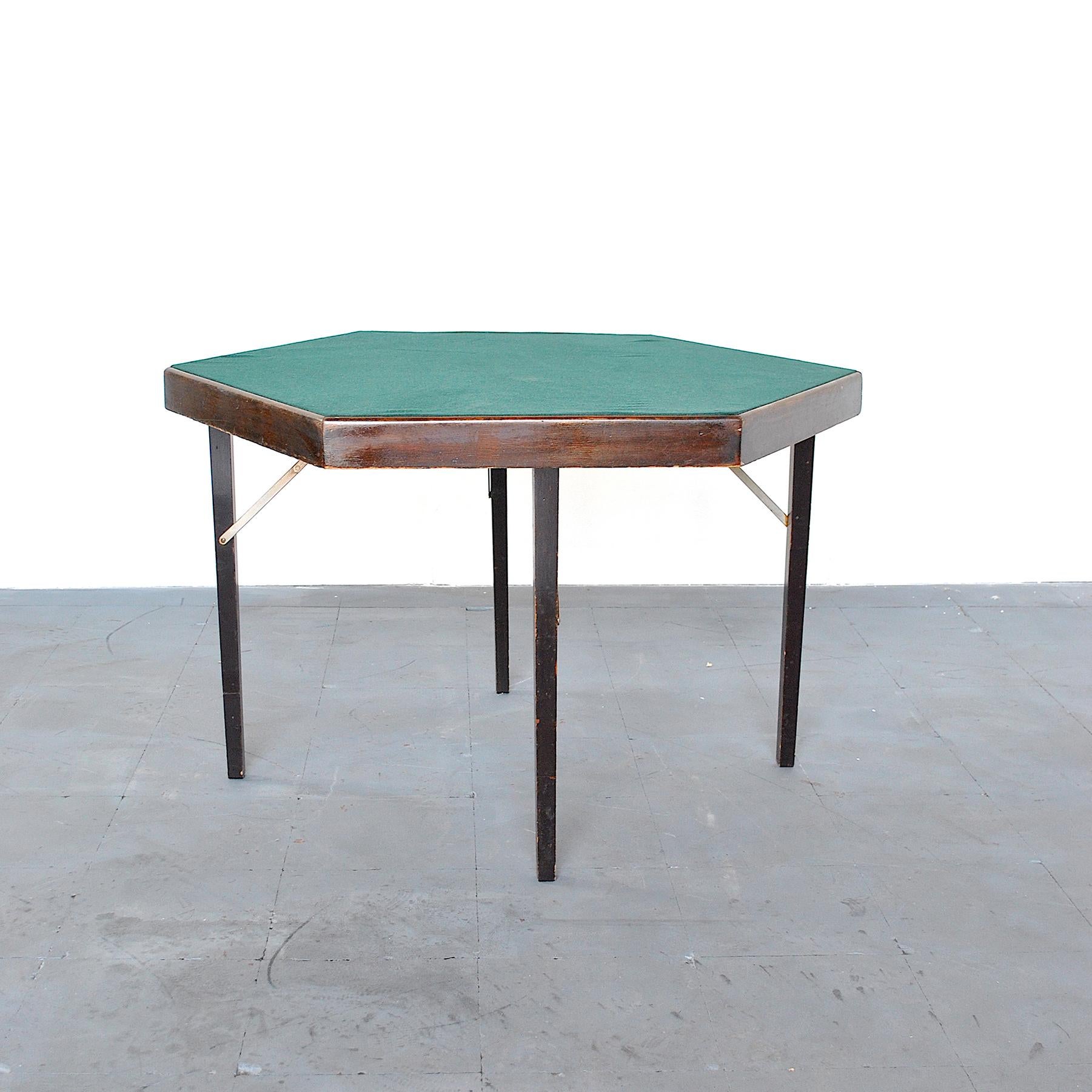 Italienischer 50er Jahre Sechseckiger Spieltisch (Moderne der Mitte des Jahrhunderts) im Angebot