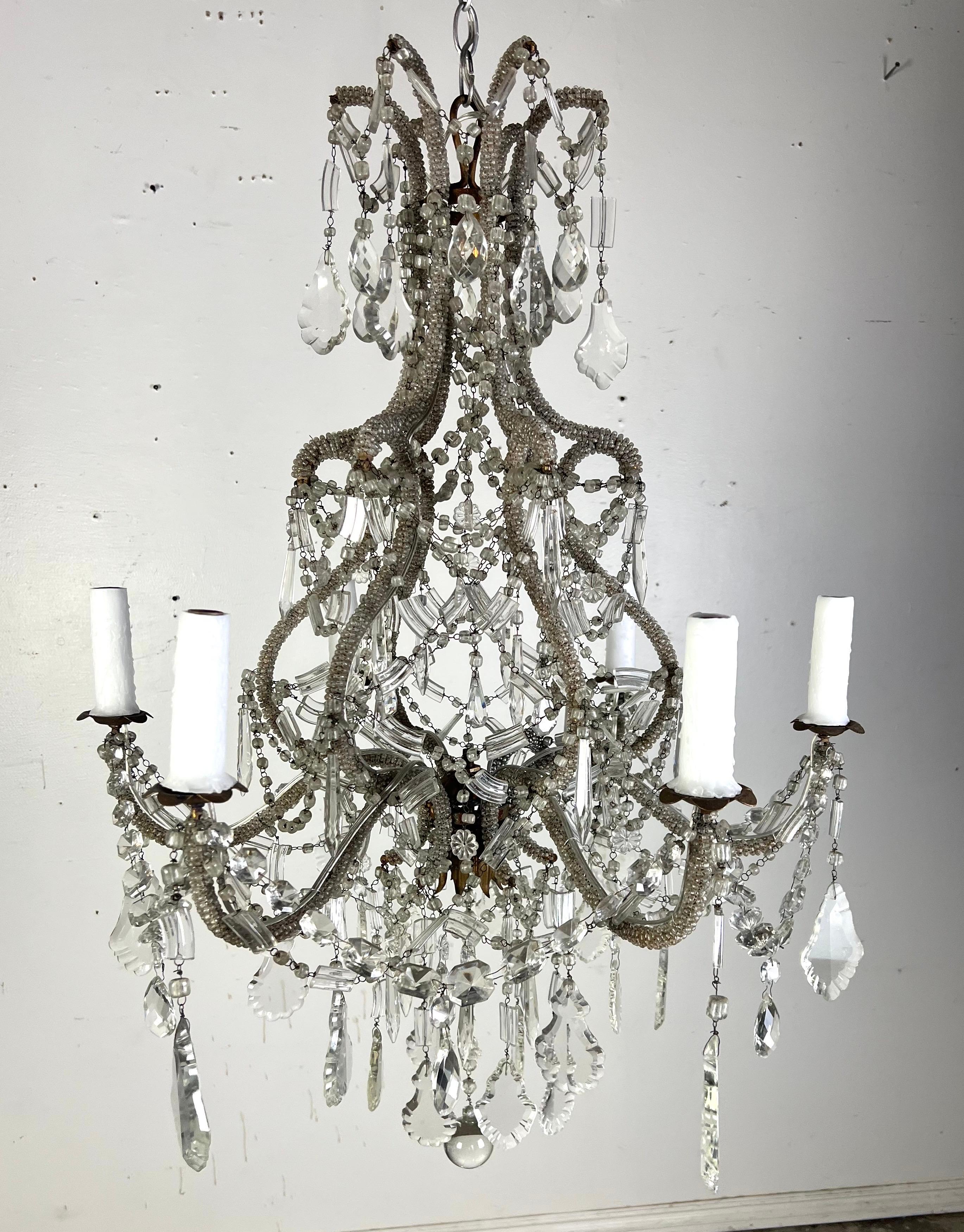 Italiano Lampadario italiano a 6 luci con perline di cristallo A.I.C. 1930 in vendita