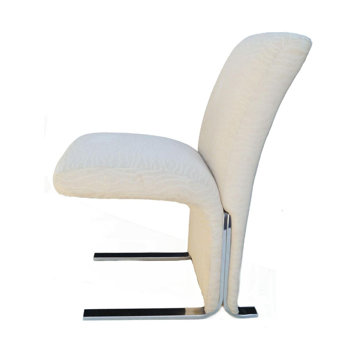 Fin du 20e siècle Italian 6 Mid-Century Modern Contemporary Cantilever Chrome Dining Room Chairs (chaises de salle à manger) en vente