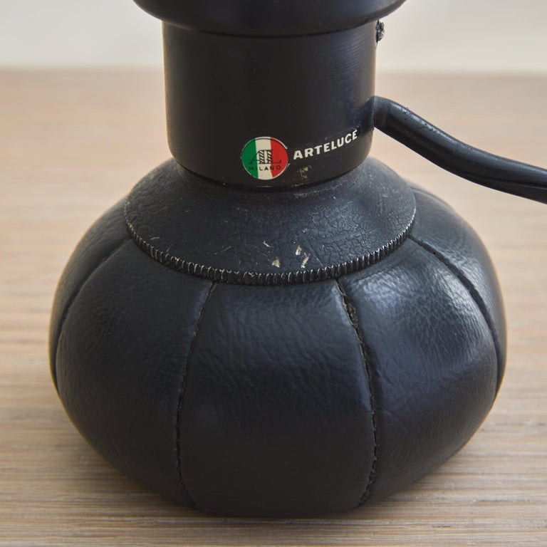 Italian '600P' Table Lamp by Gino Sarfatti for Arteluce, 1960s For