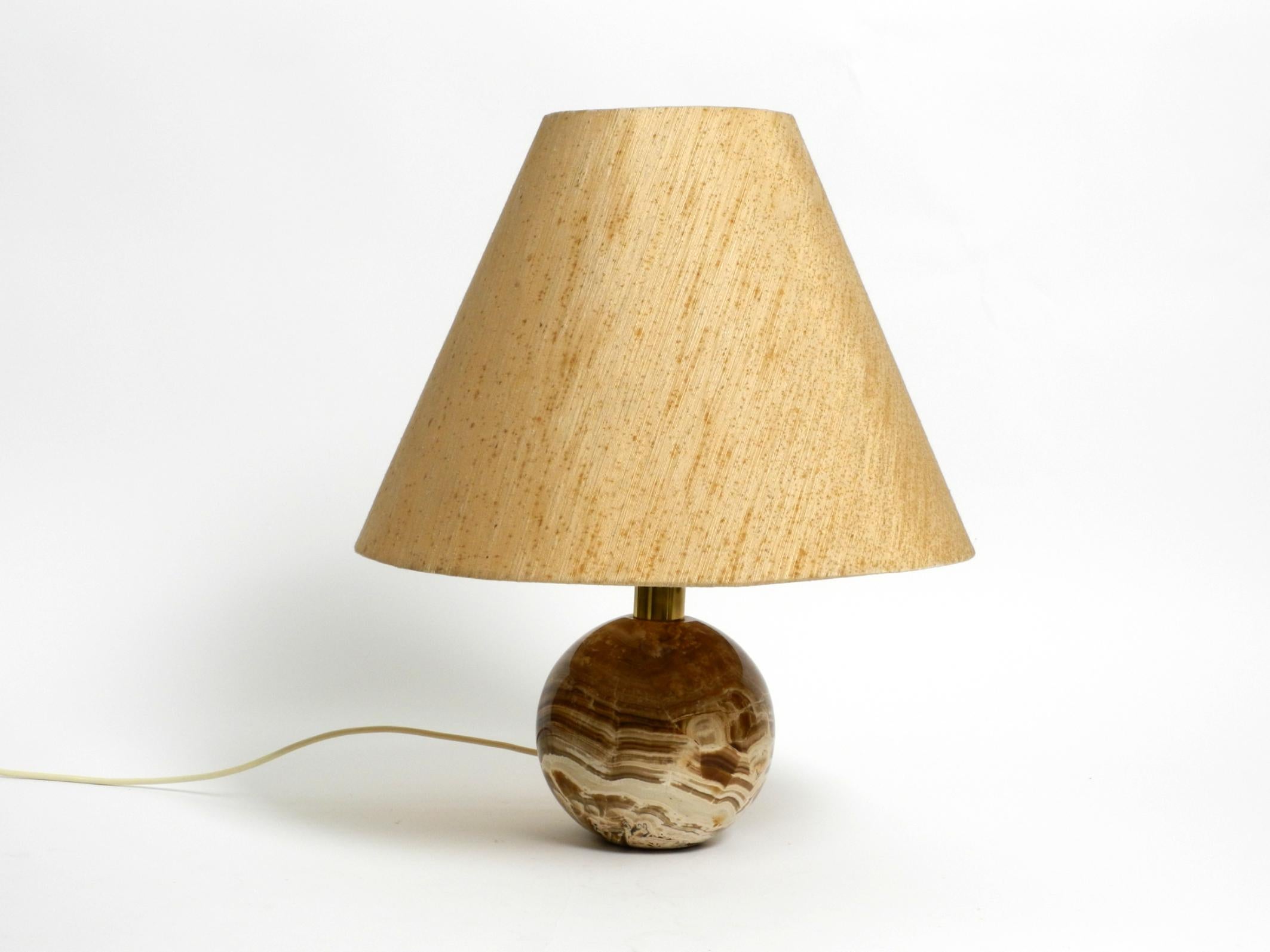 Mid-Century Modern Italian 60s table lamp made of heavy marble and with a large silk lampshade For Sale