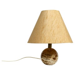 Lampe de table italienne des années 60 en marbre lourd et avec un grand abat-jour en soie
