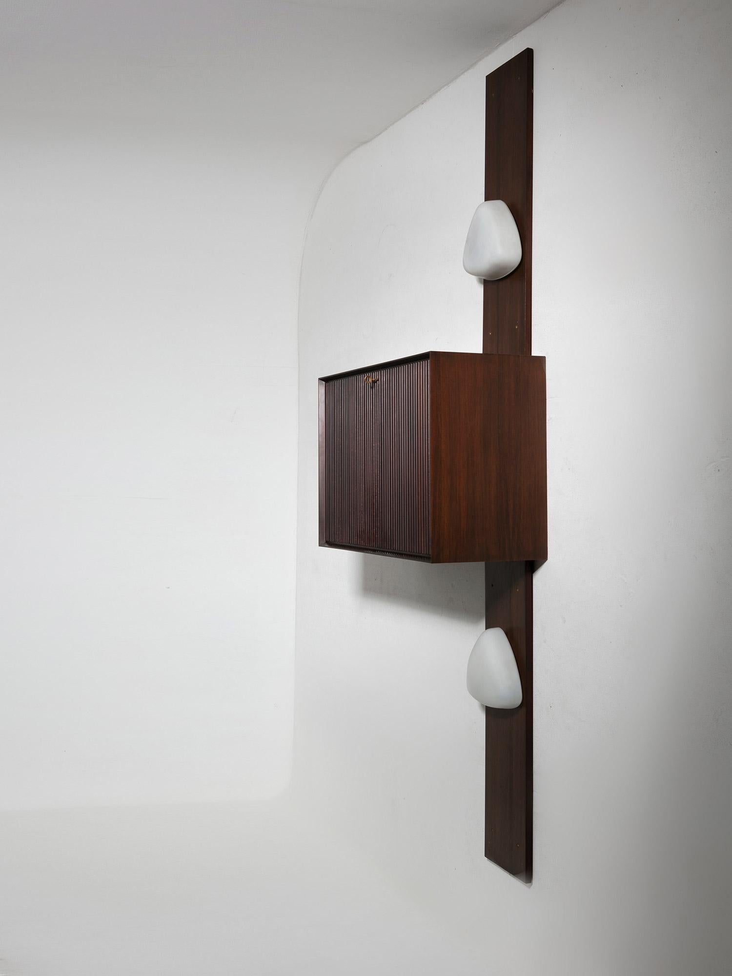 Wall Mounted Wood Dry Bar, Italy, 1960s In Good Condition In Milan, IT