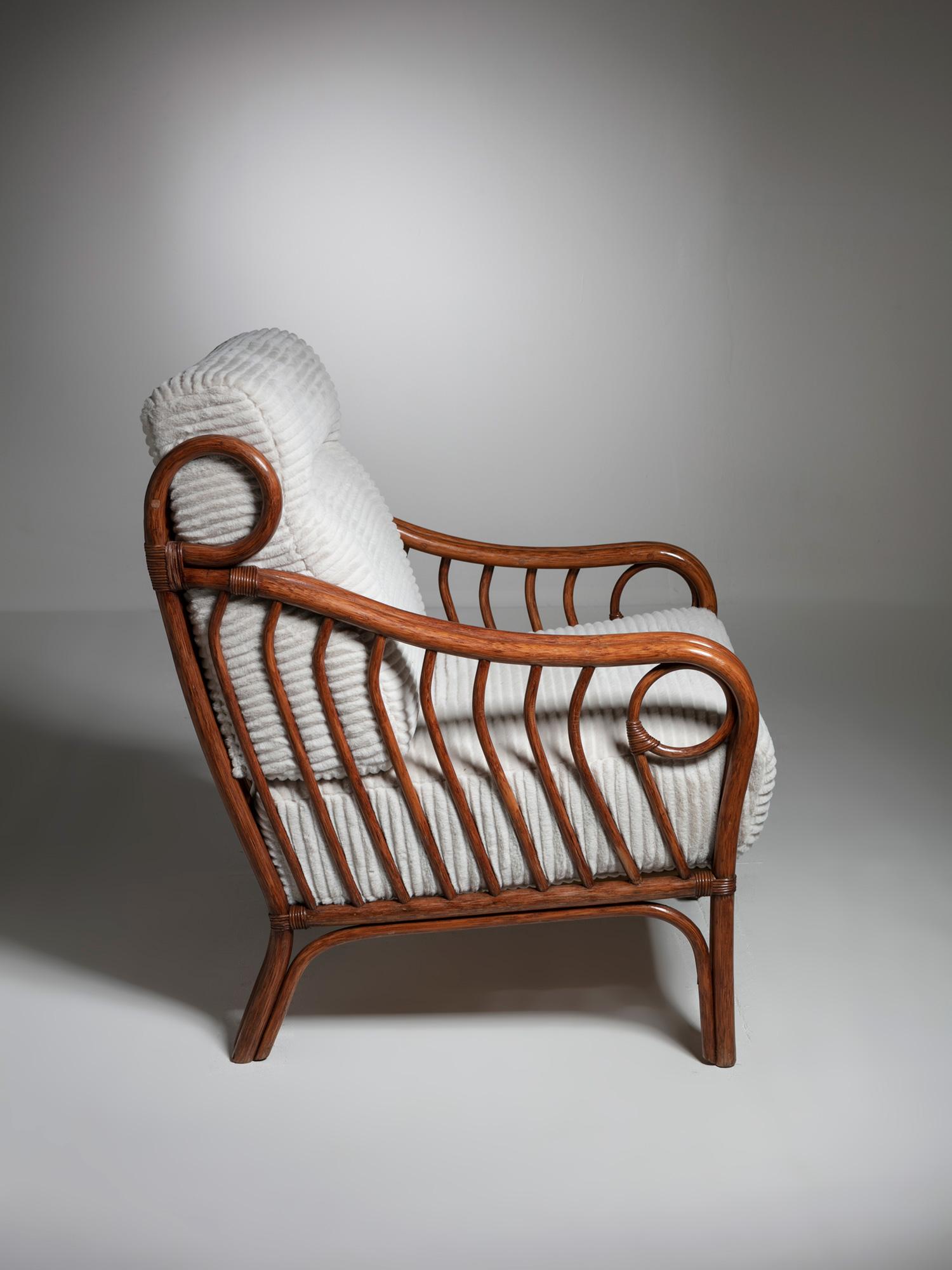 Mid-20th Century Italian 1960s Wicker Lounge Chair