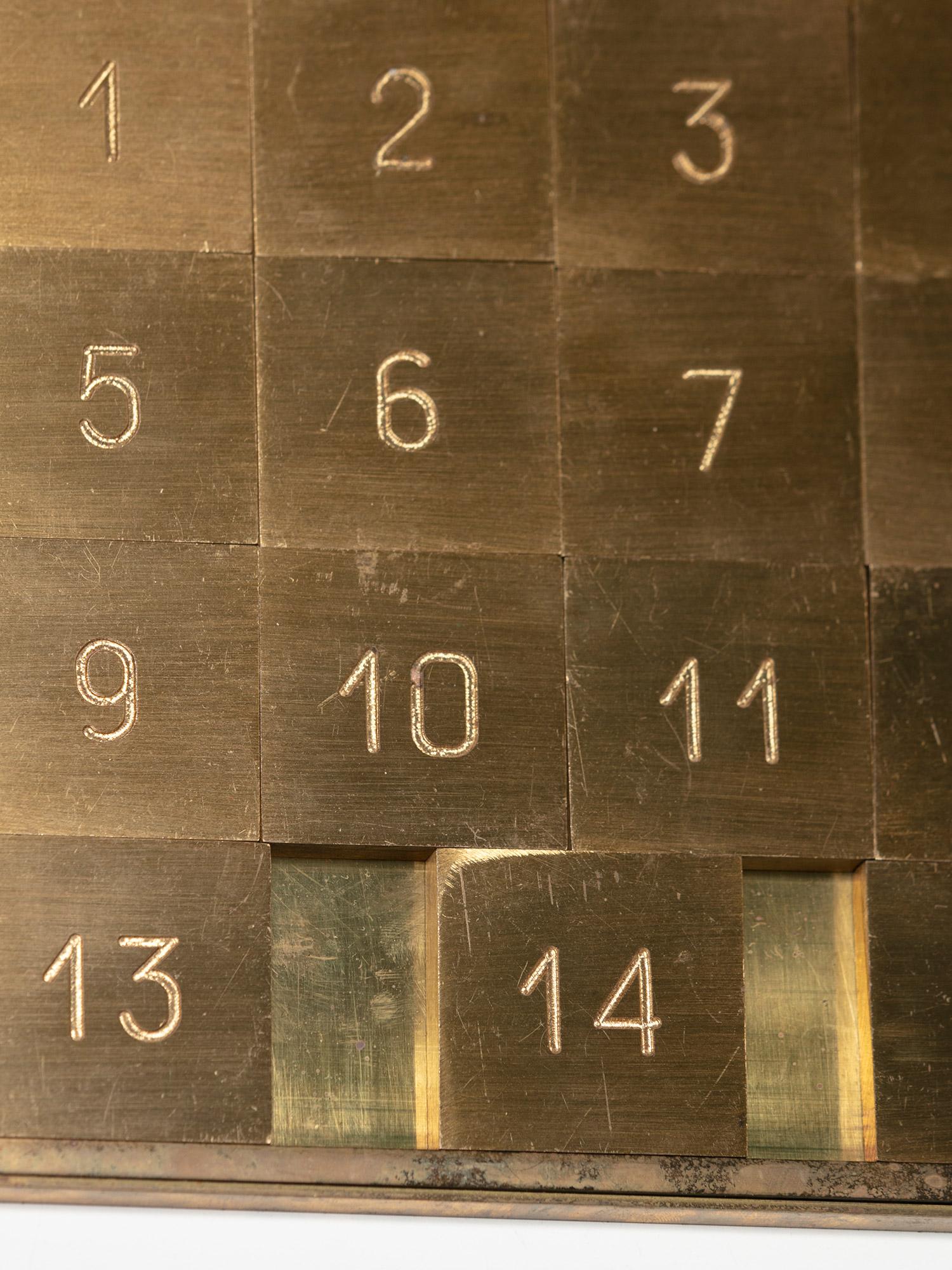 Ottone Gioco da tavolo italiano anni '70 in ottone in vendita